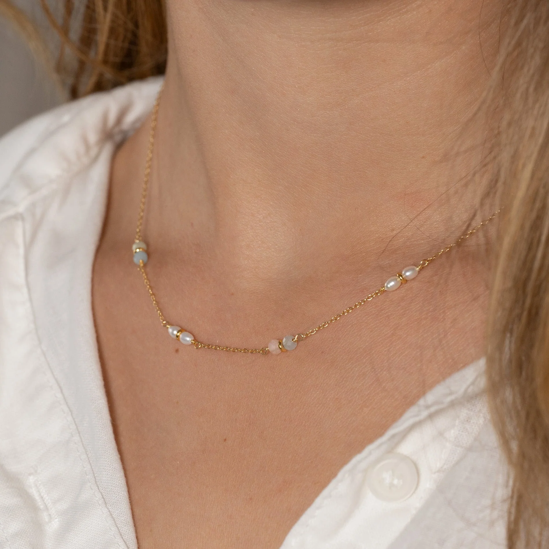 ADIRA MORGANITE PEARL GOLDEN NECKLACE - Image 6