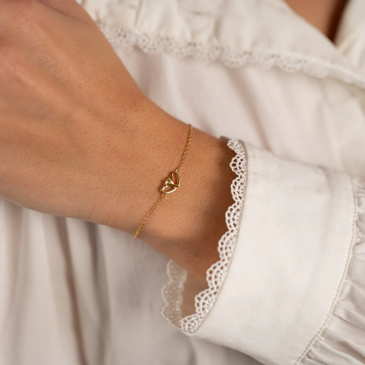 ADORA GOLDEN BRACELET - Image 3