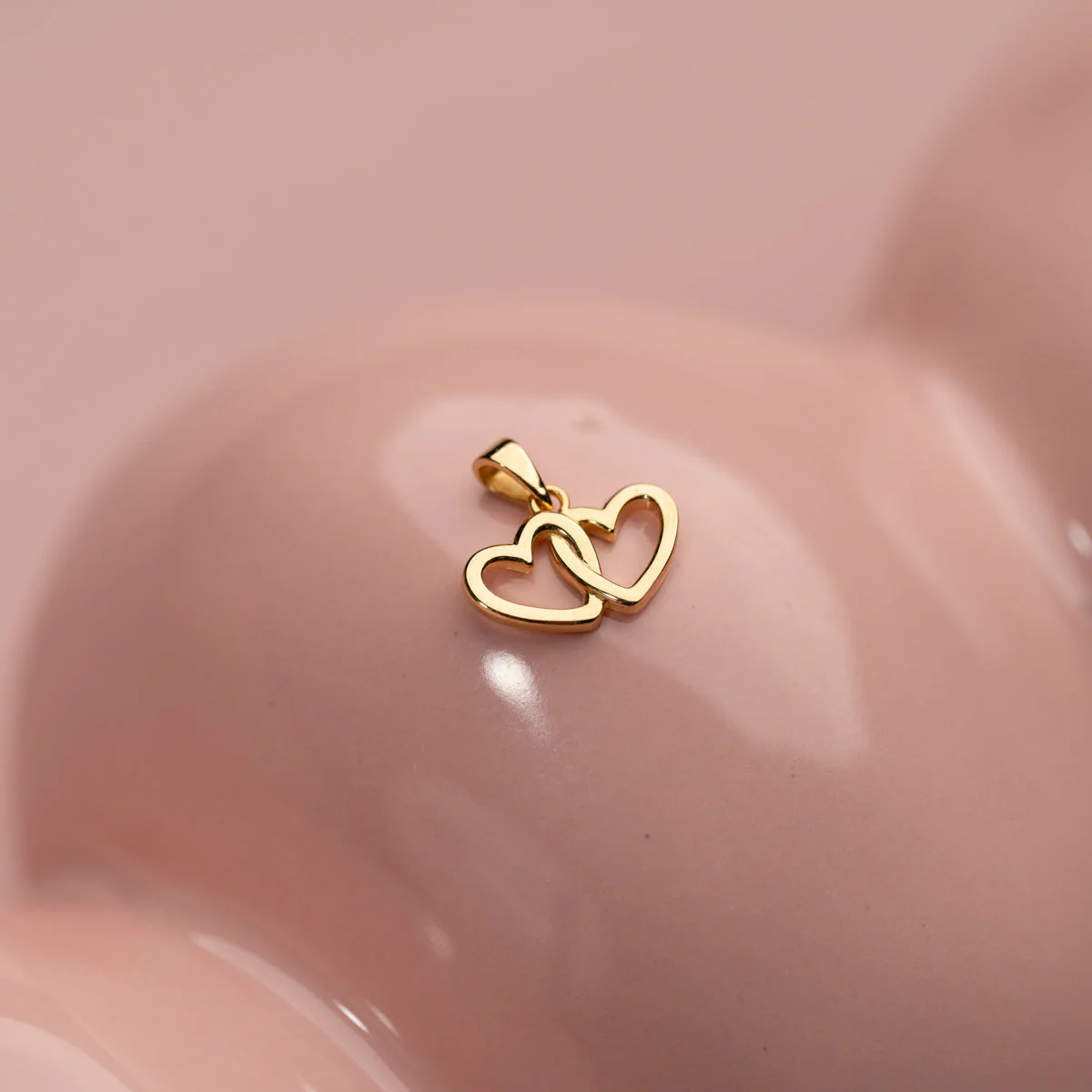 ADORA GOLDEN PENDANT - Image 4