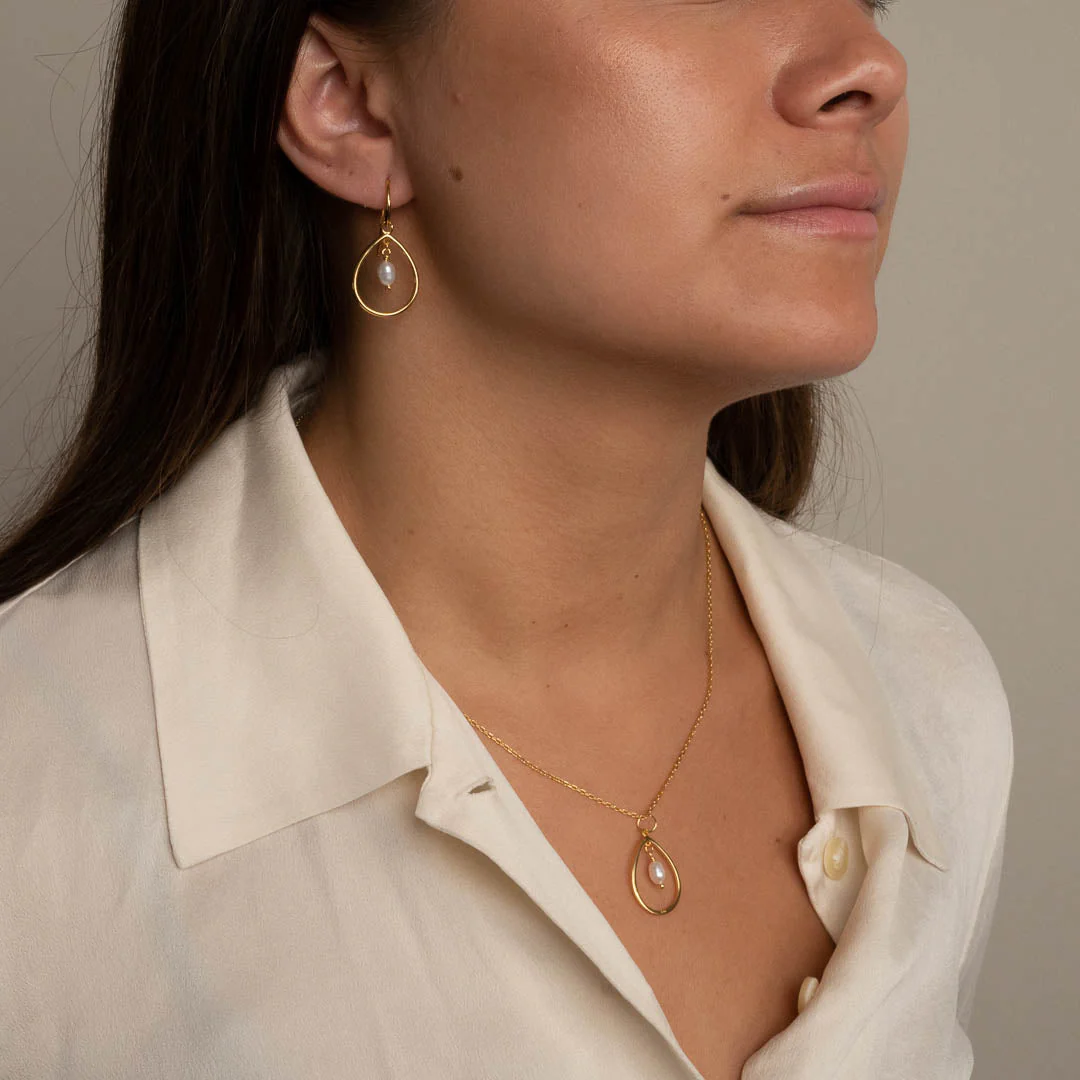 ALEXANDRA PEARL GOLDEN EARRING - Image 8