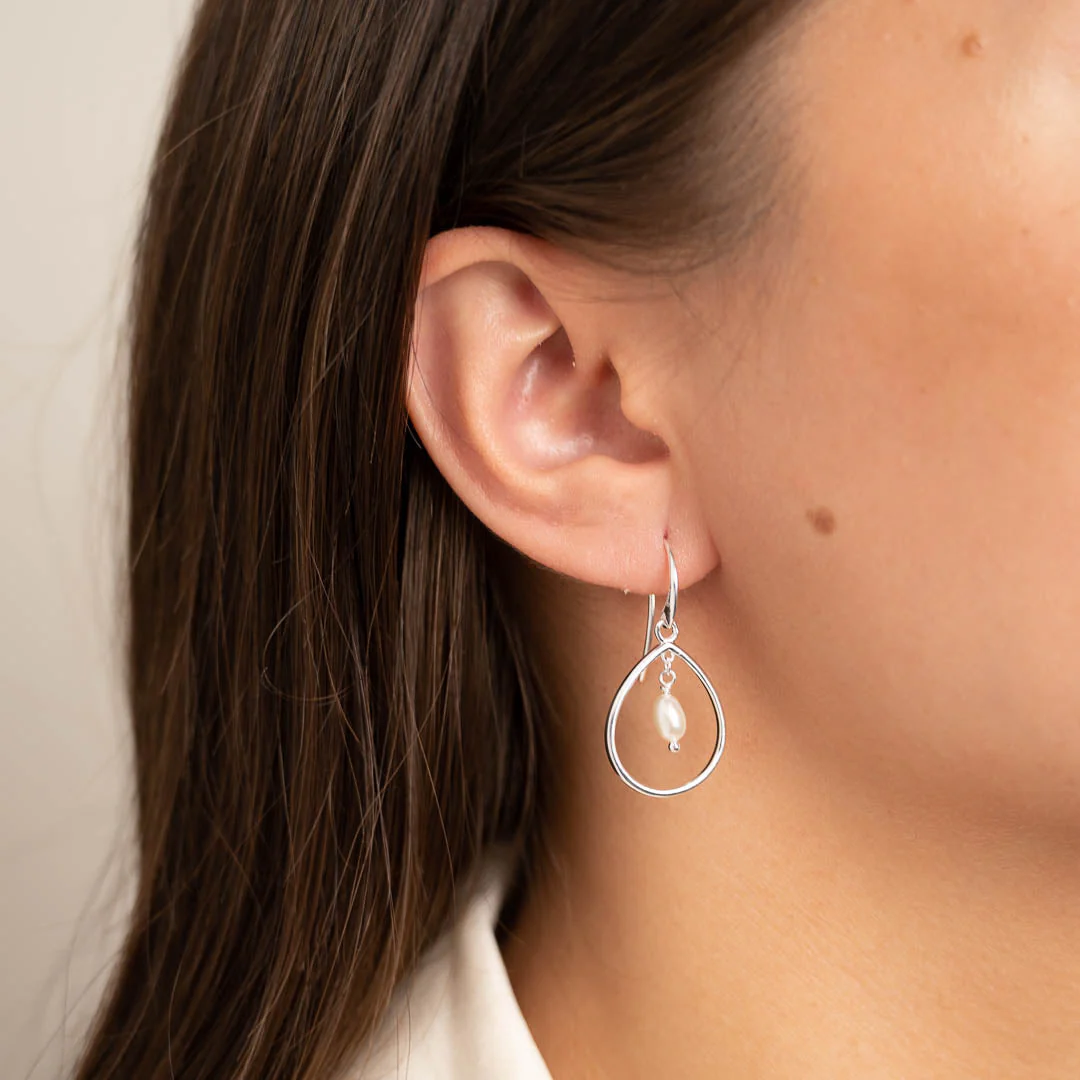 ALEXANDRA PEARL SILVER EARRING - Image 4
