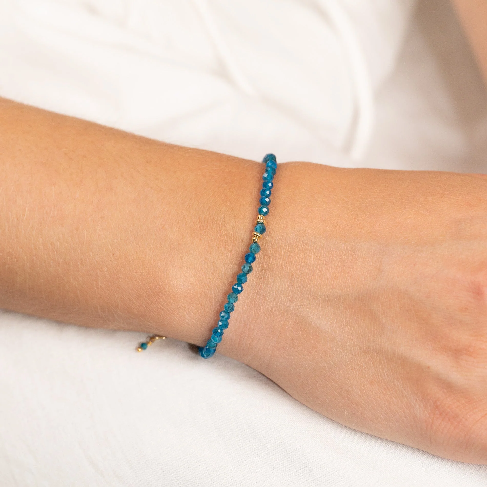 ALINA BLUE APATITE GOLDEN BRACELET - Image 2