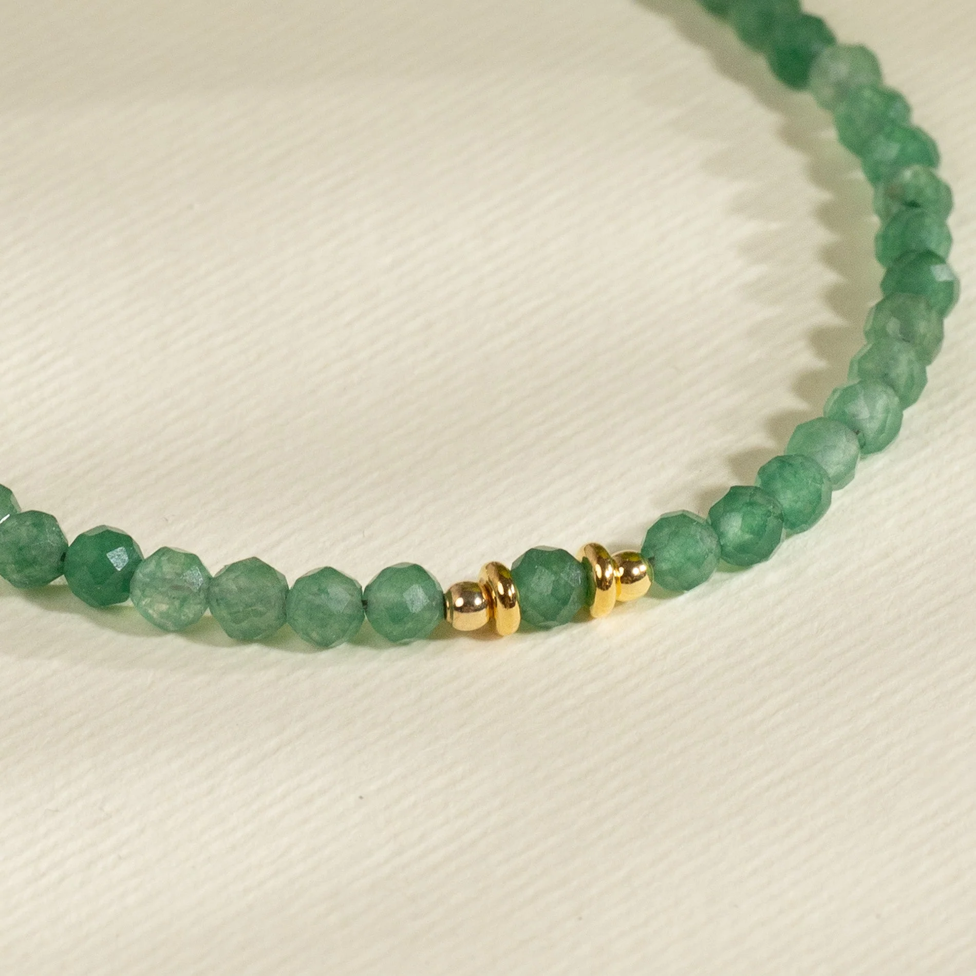 ALINA GREEN AVENTURINE GOLDEN BRACELET - Image 3
