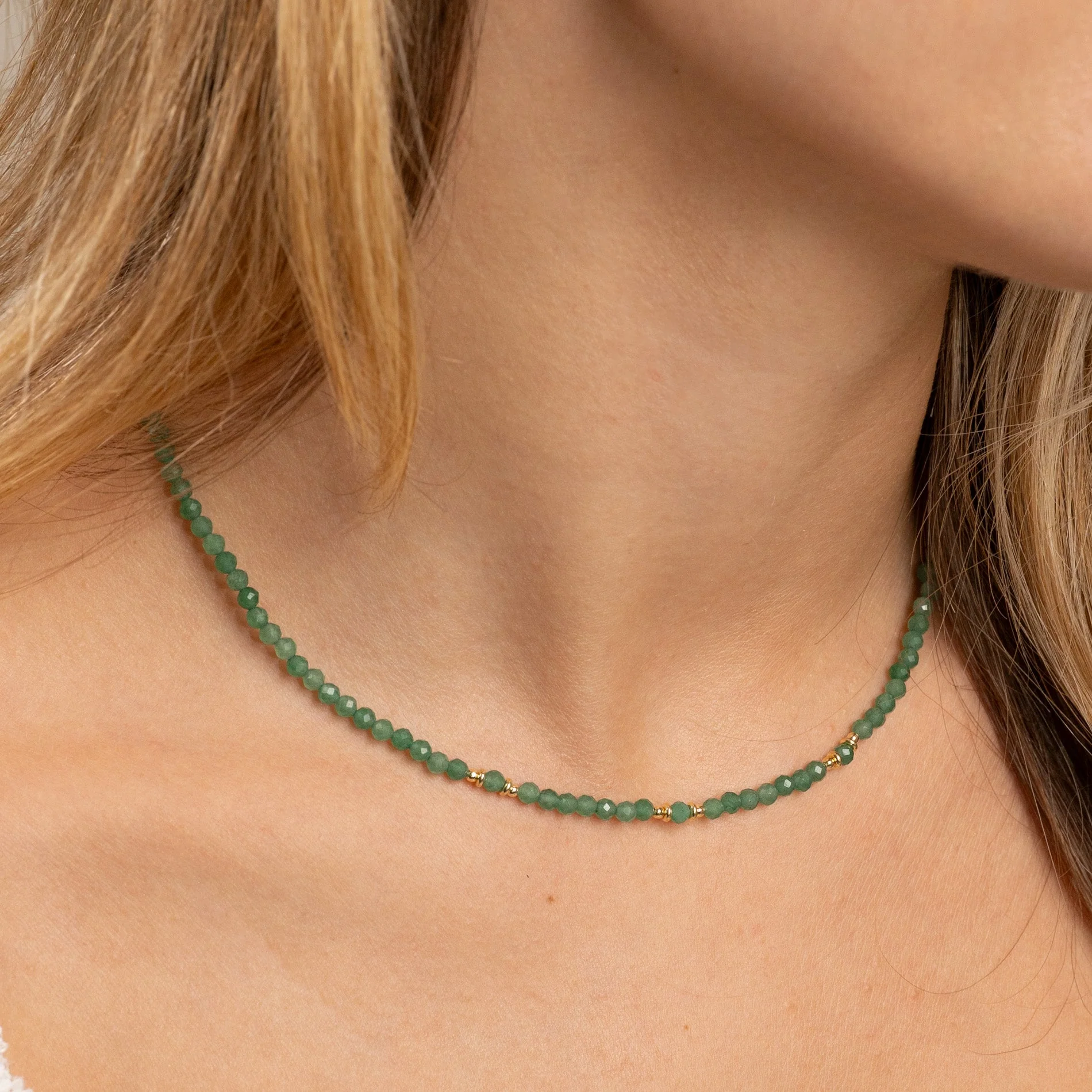 ALINA GREEN AVENTURINE GOLDEN NECKLACE - Image 2