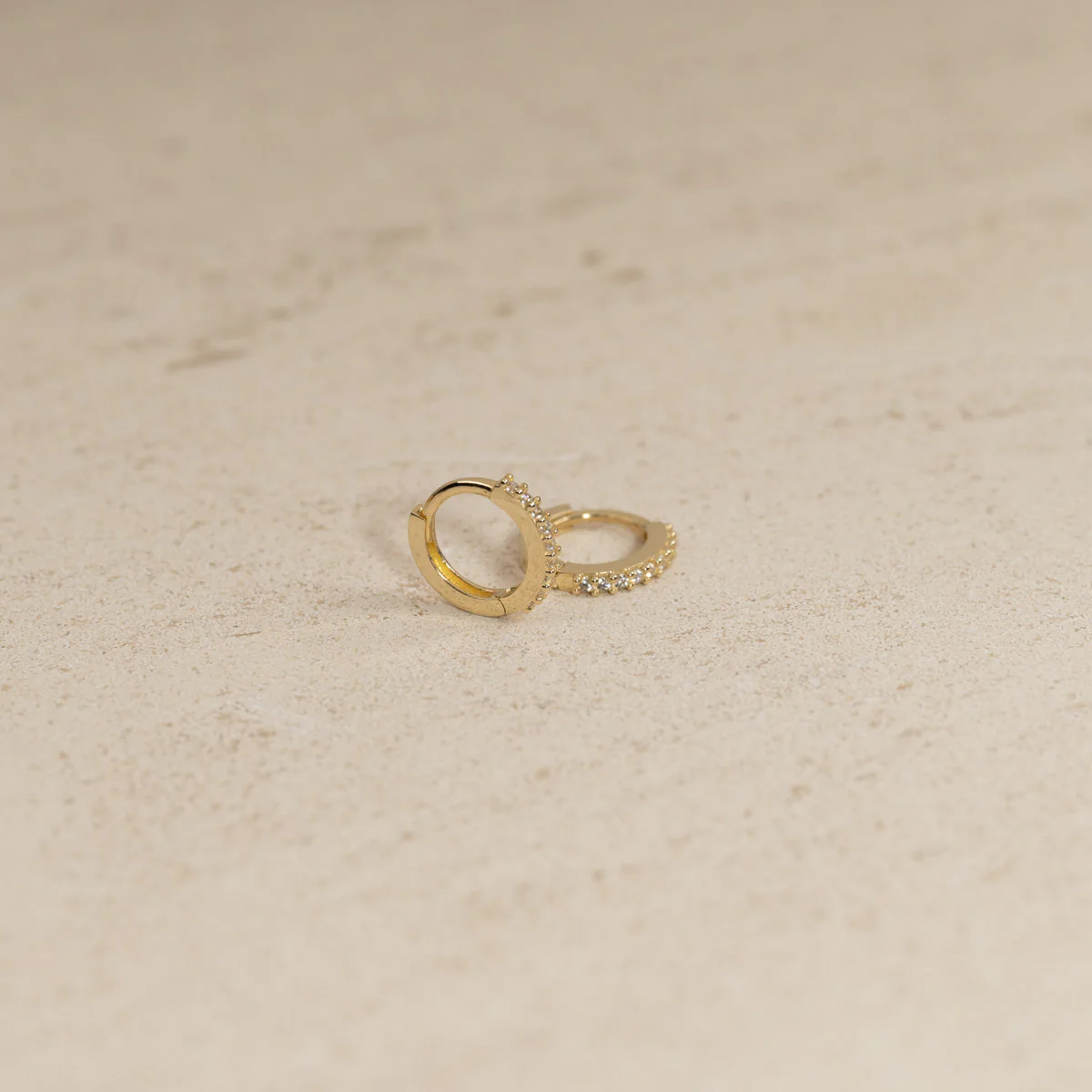 ALISSA CRYSTAL SOLID GOLD CREOL EARRING - 10mm - Image 3