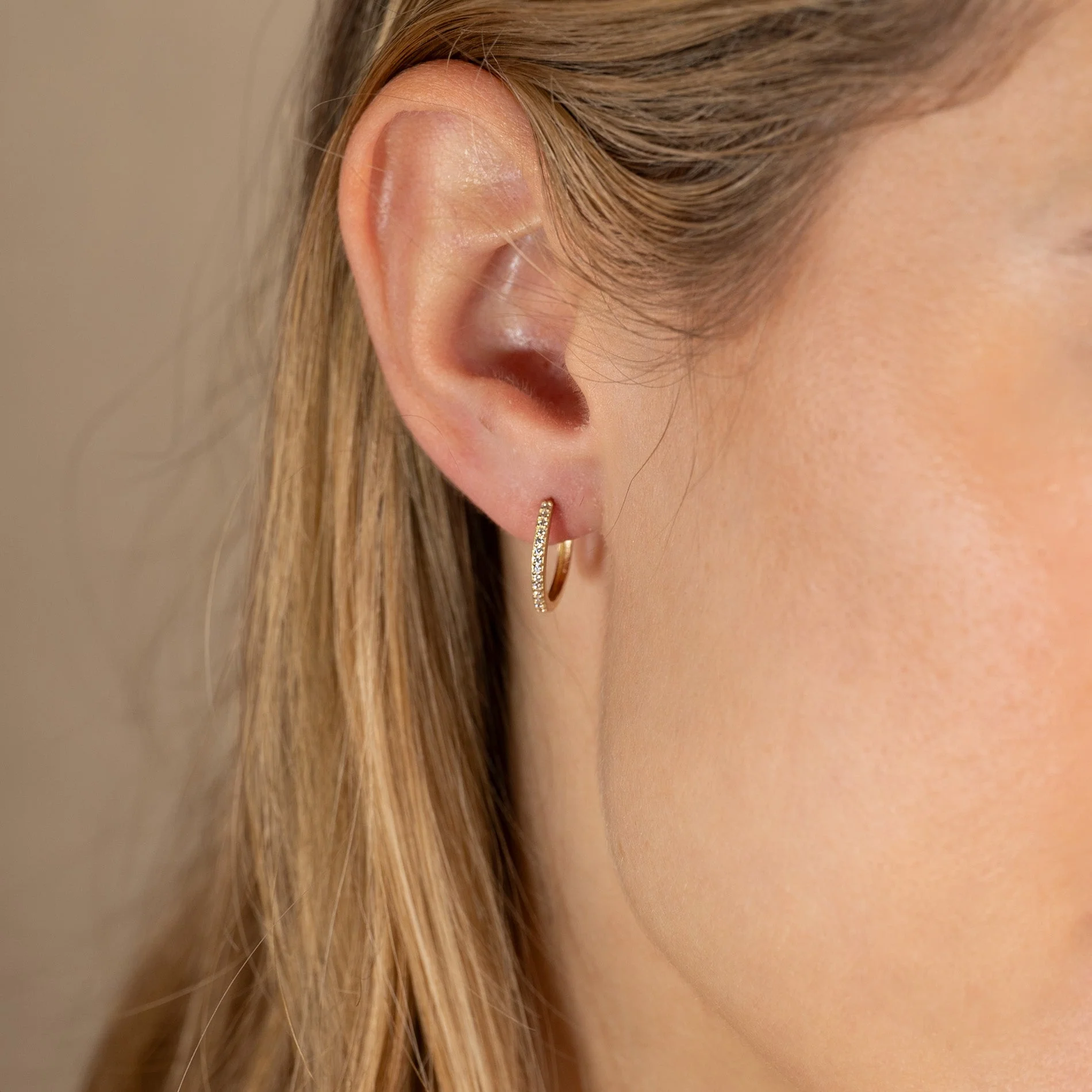 ALISSA CRYSTAL SOLID GOLD CREOL EARRING - 15mm - Image 8