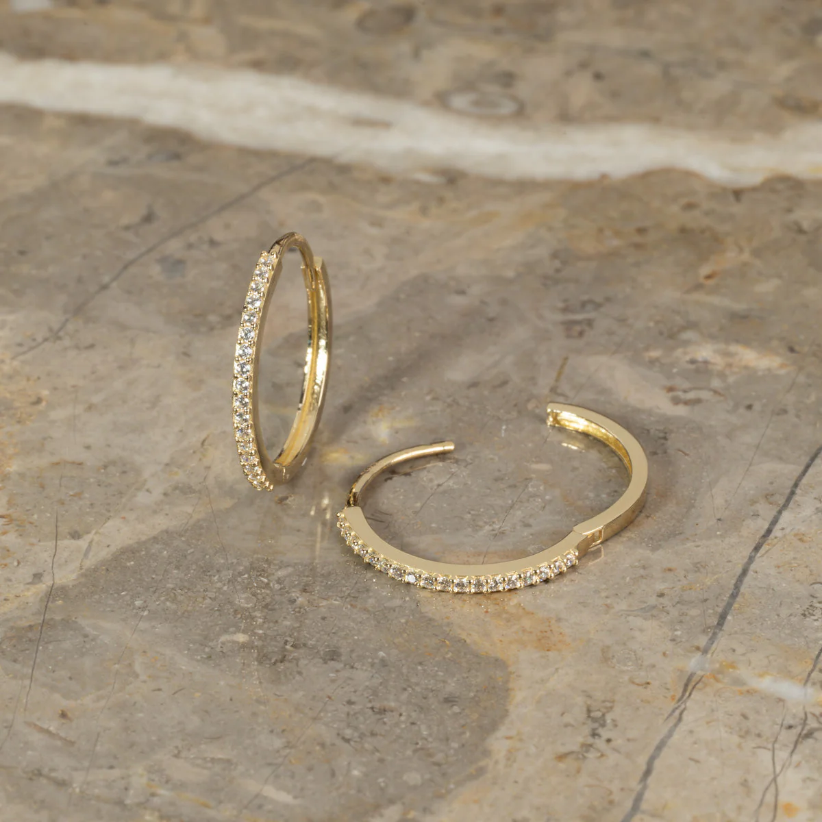 ALISSA CRYSTAL SOLID GOLD CREOL EARRING - 18mm - Image 3