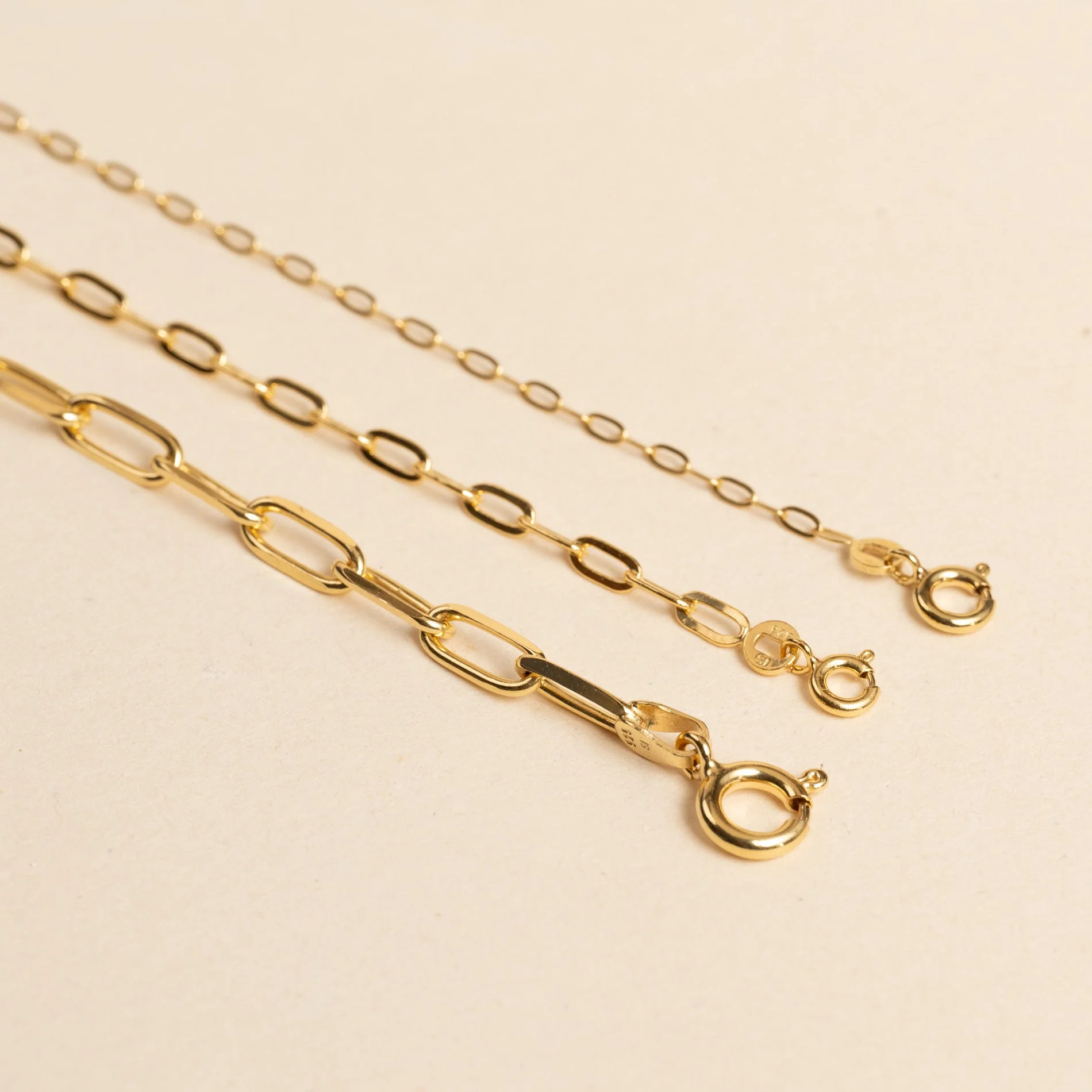 ALMA MEDIUM LINK GOLDEN BRACELET - Image 6
