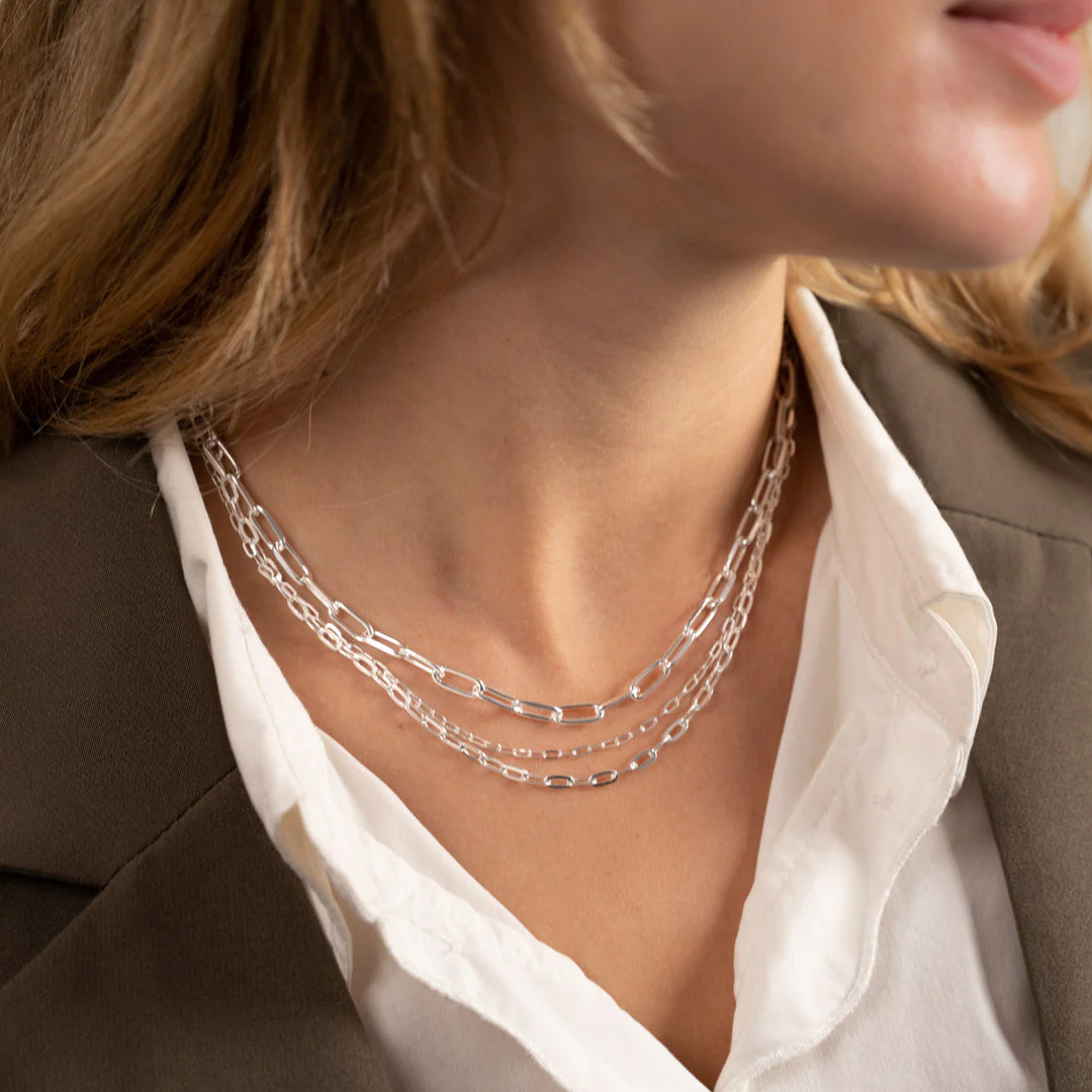 ALMA MEDIUM LINK SILVER CHAIN - Image 9