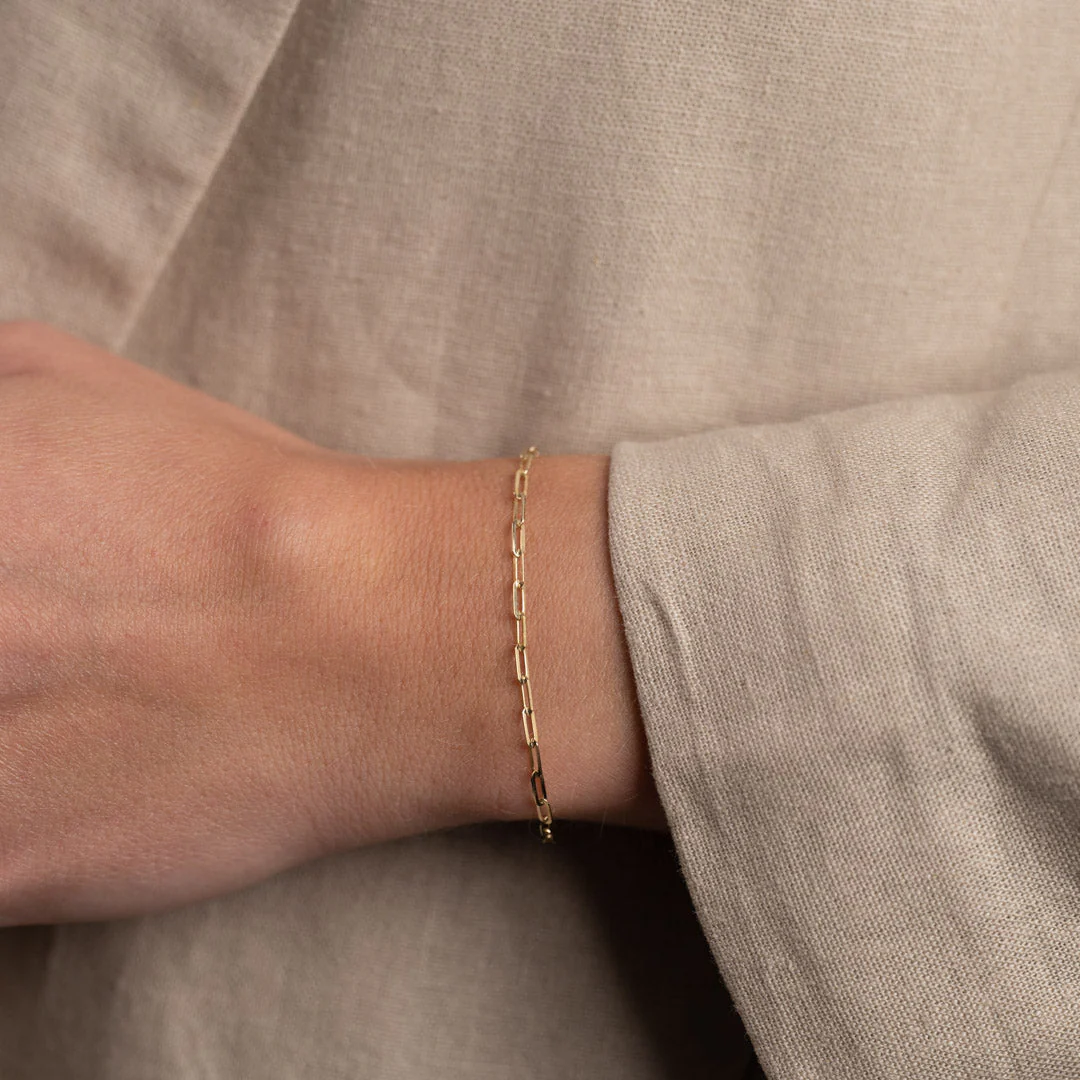 ALMA MEDIUM SOLID GOLD BRACELET - Image 5