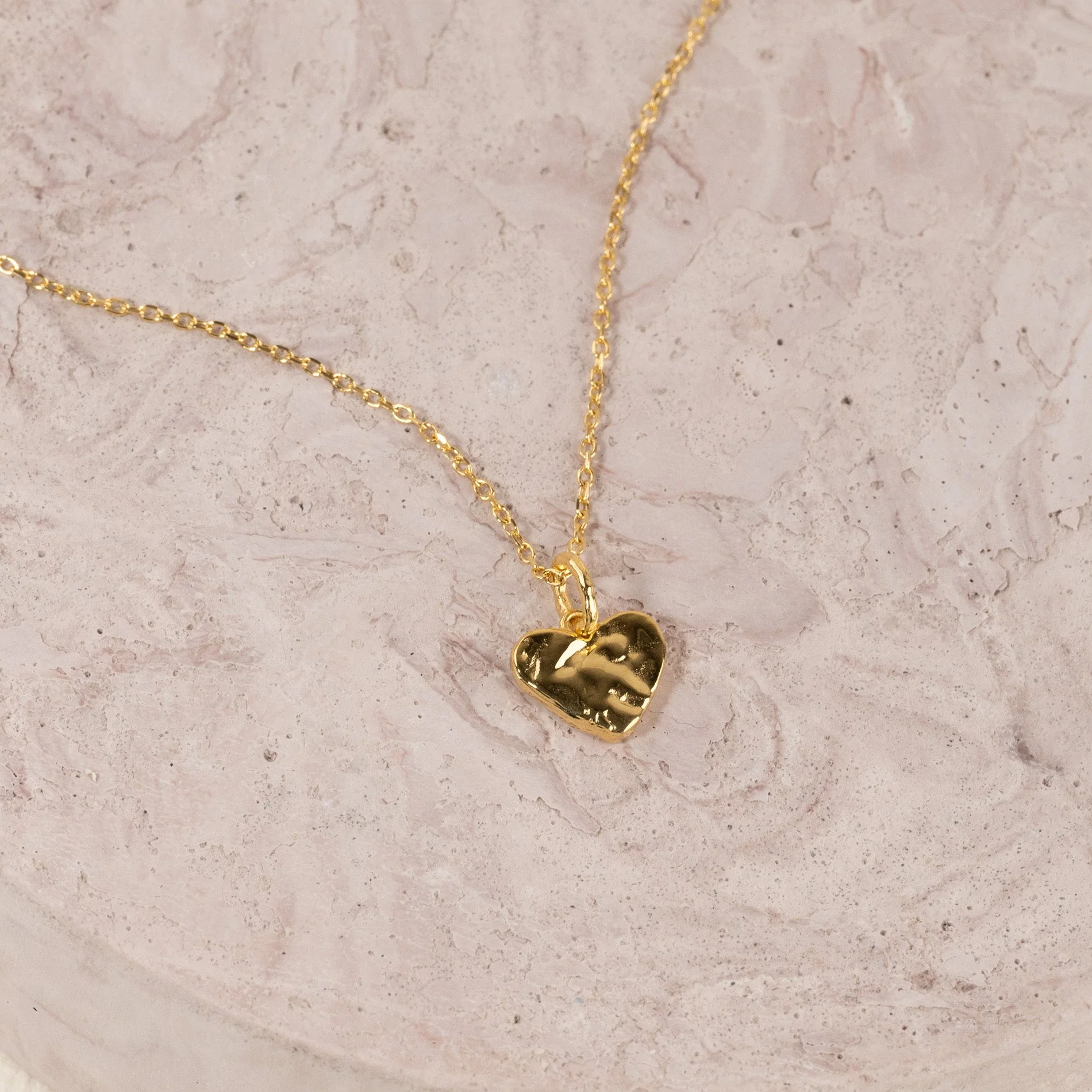 AMABEL GOLDEN PENDANT - Image 4