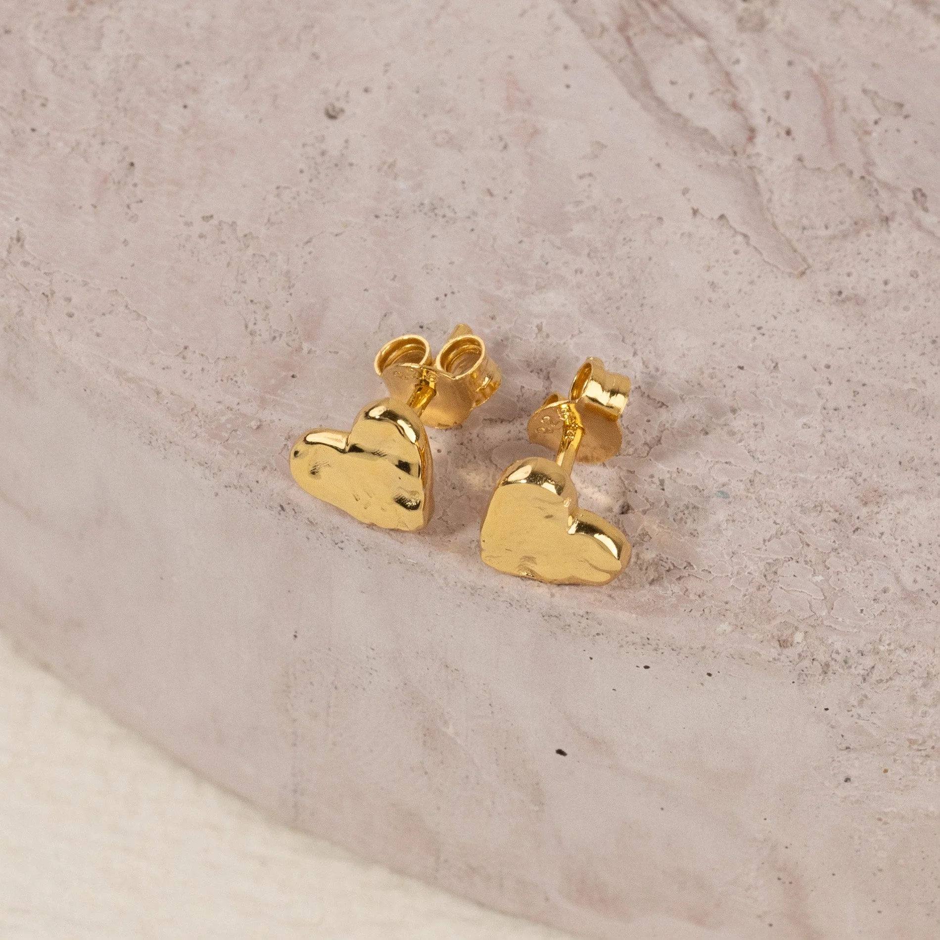 AMABEL GOLDEN STUD EARRING - Image 5