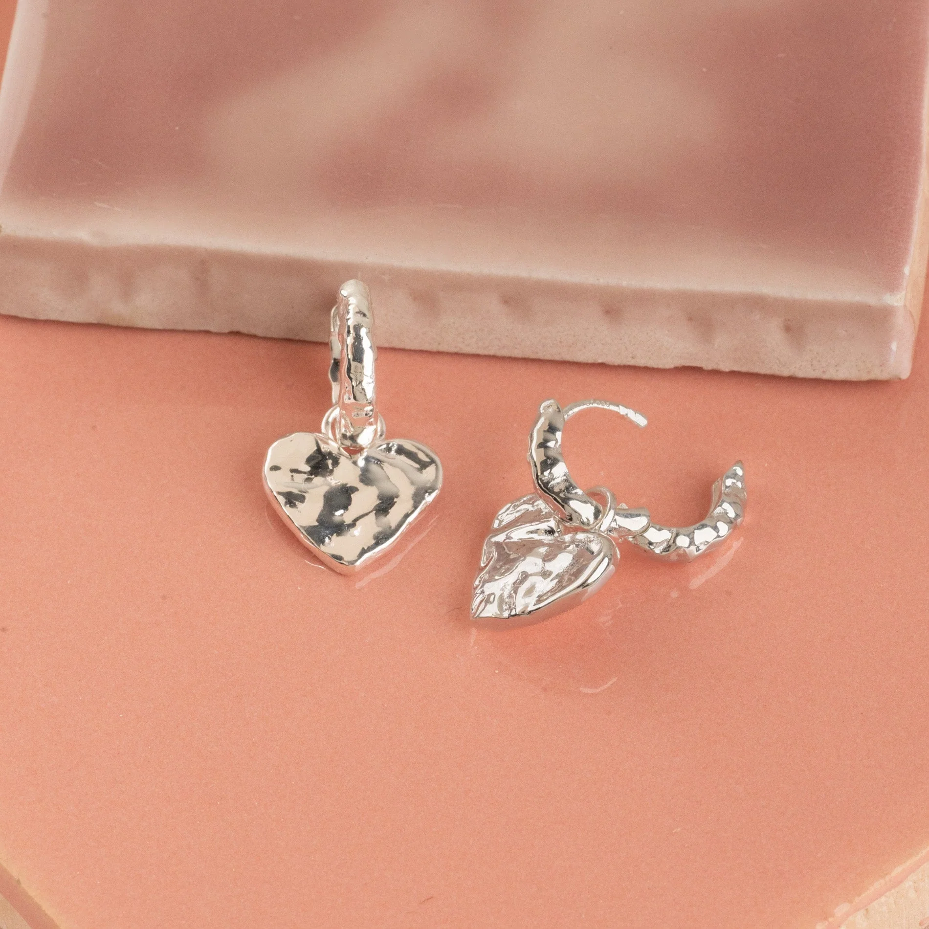 AMABEL SILVER HUGGIE EARRING - Image 5