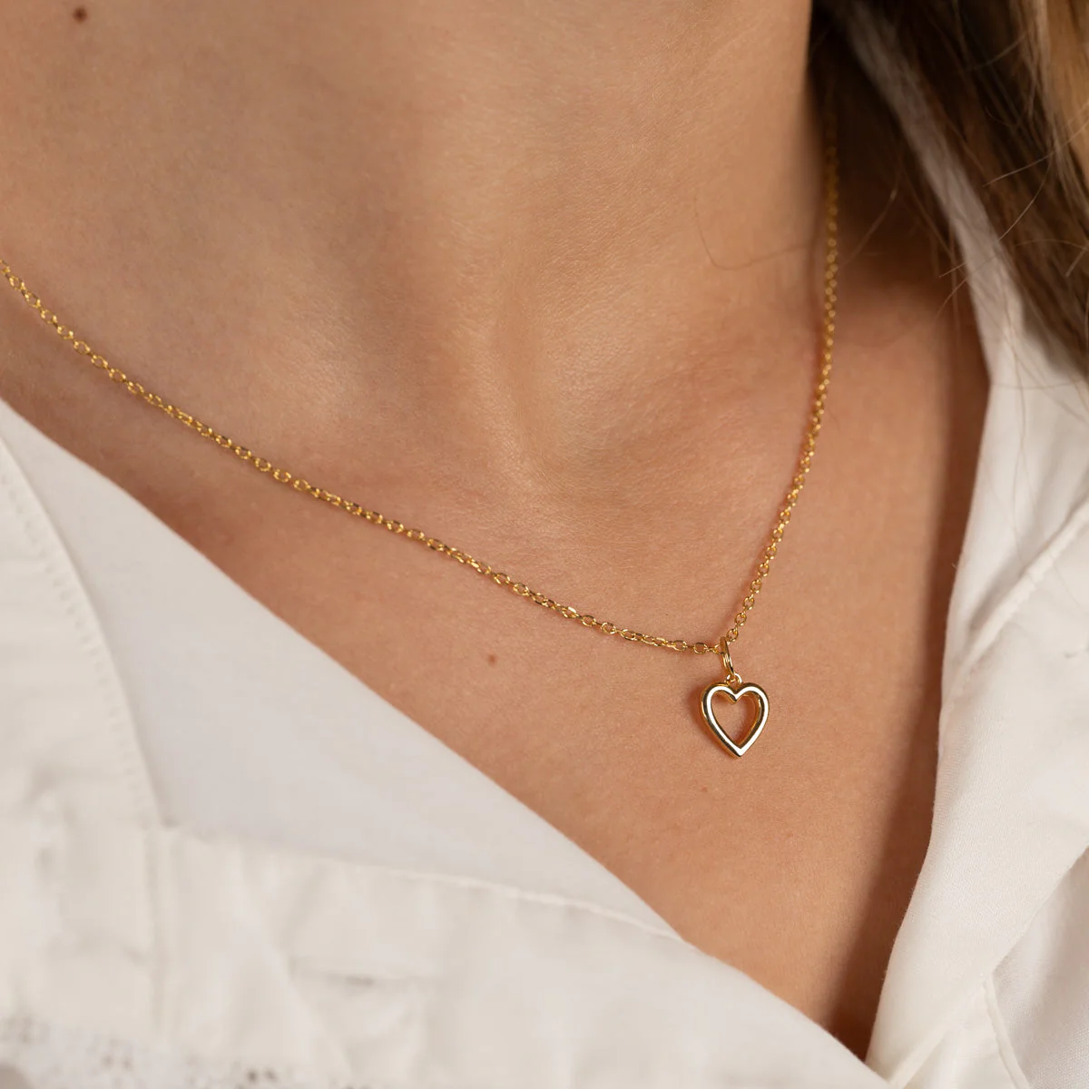 AMARA GOLDEN PENDANT - Image 6