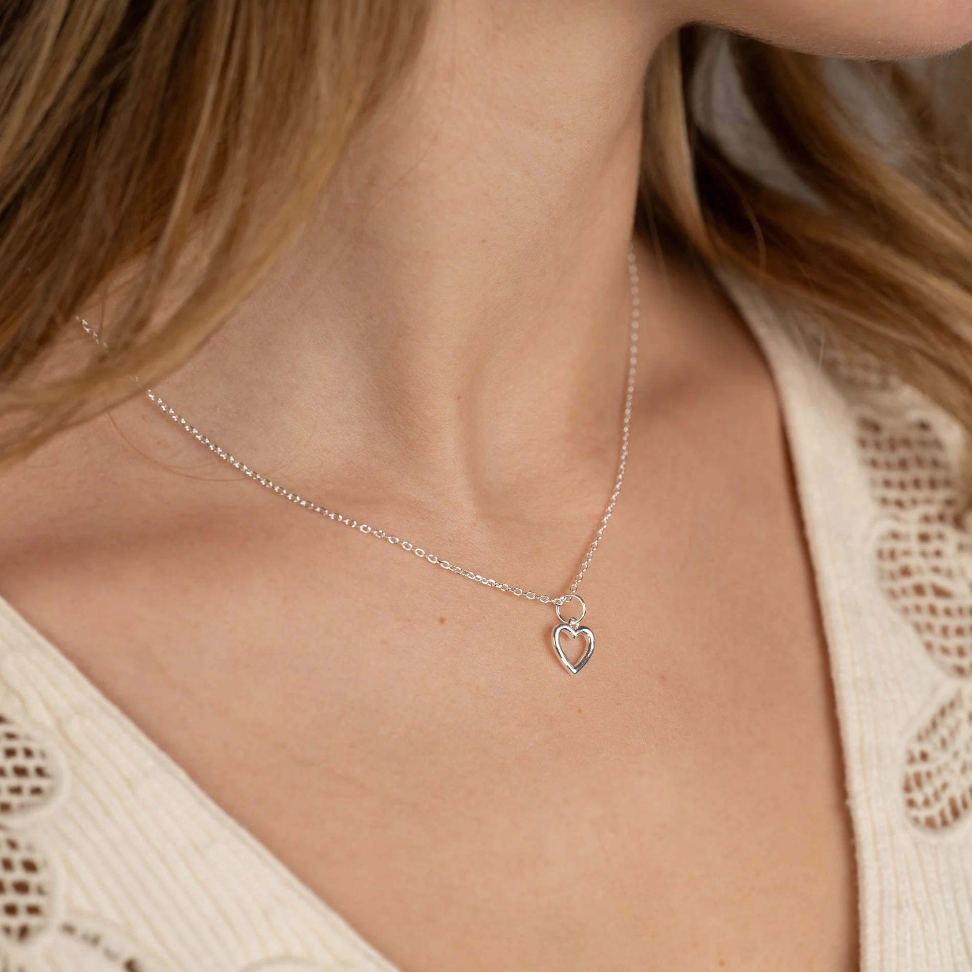AMARA SILVER PENDANT - Image 3