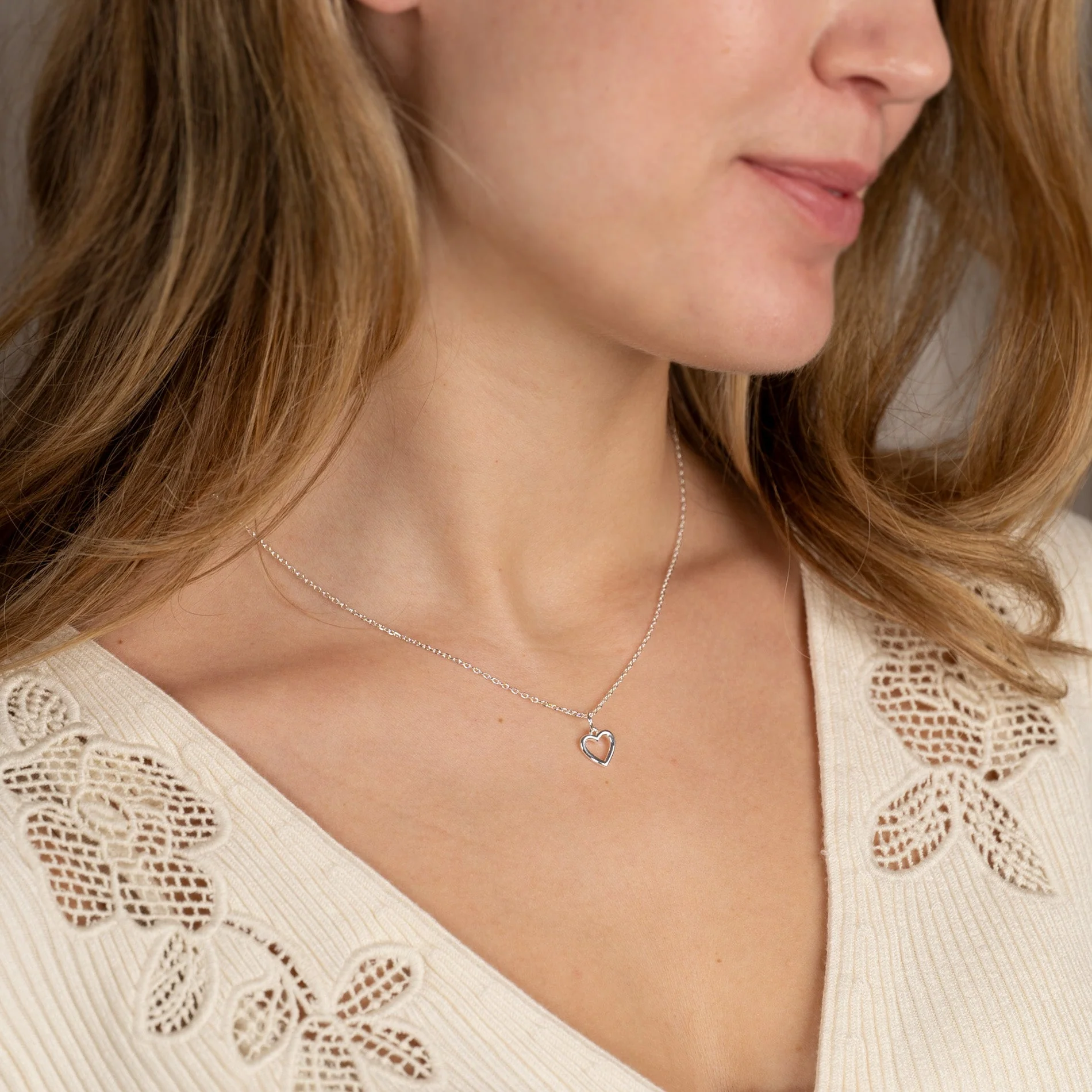 AMARA SILVER PENDANT - Image 5
