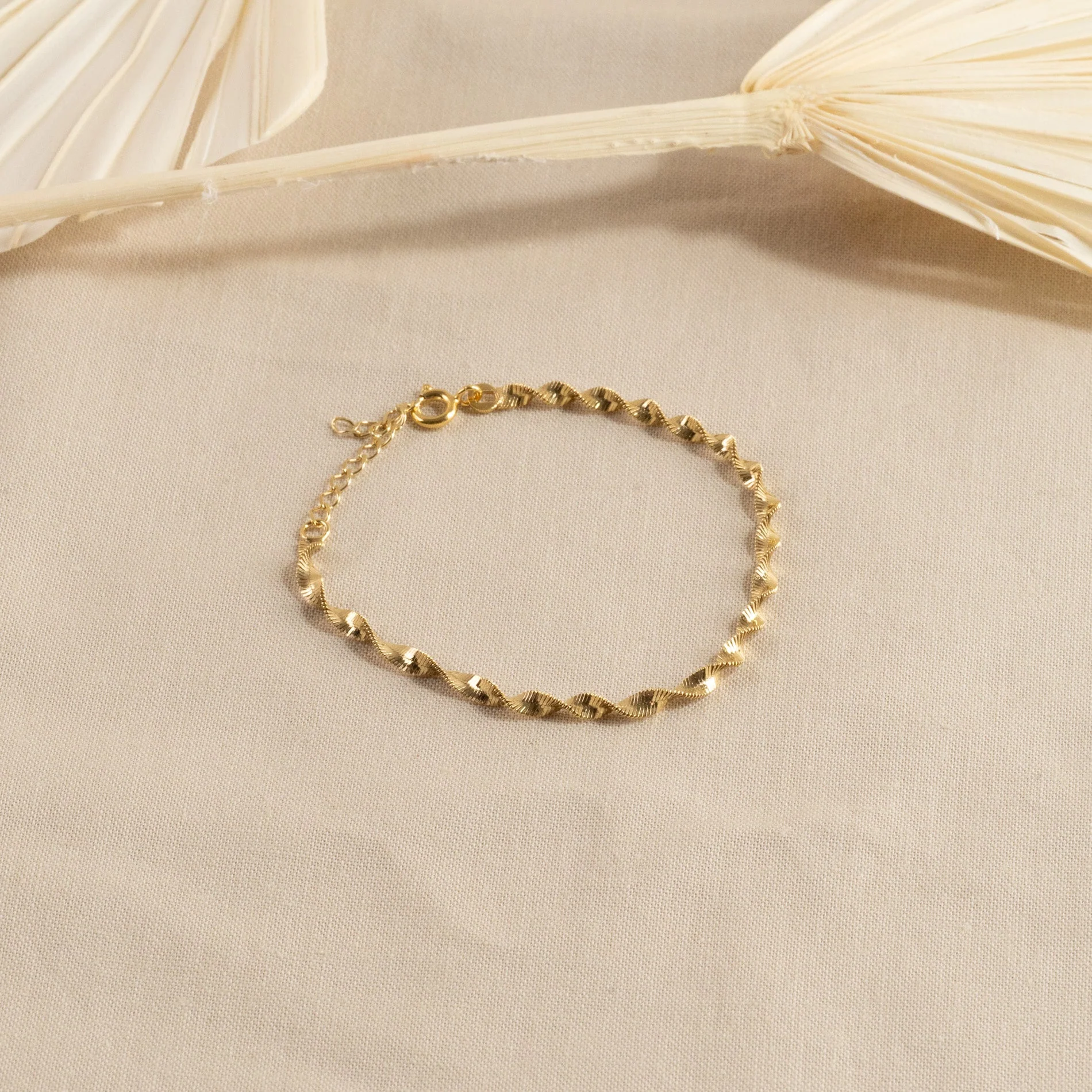 AMIE GOLDEN BRACELET - Image 7