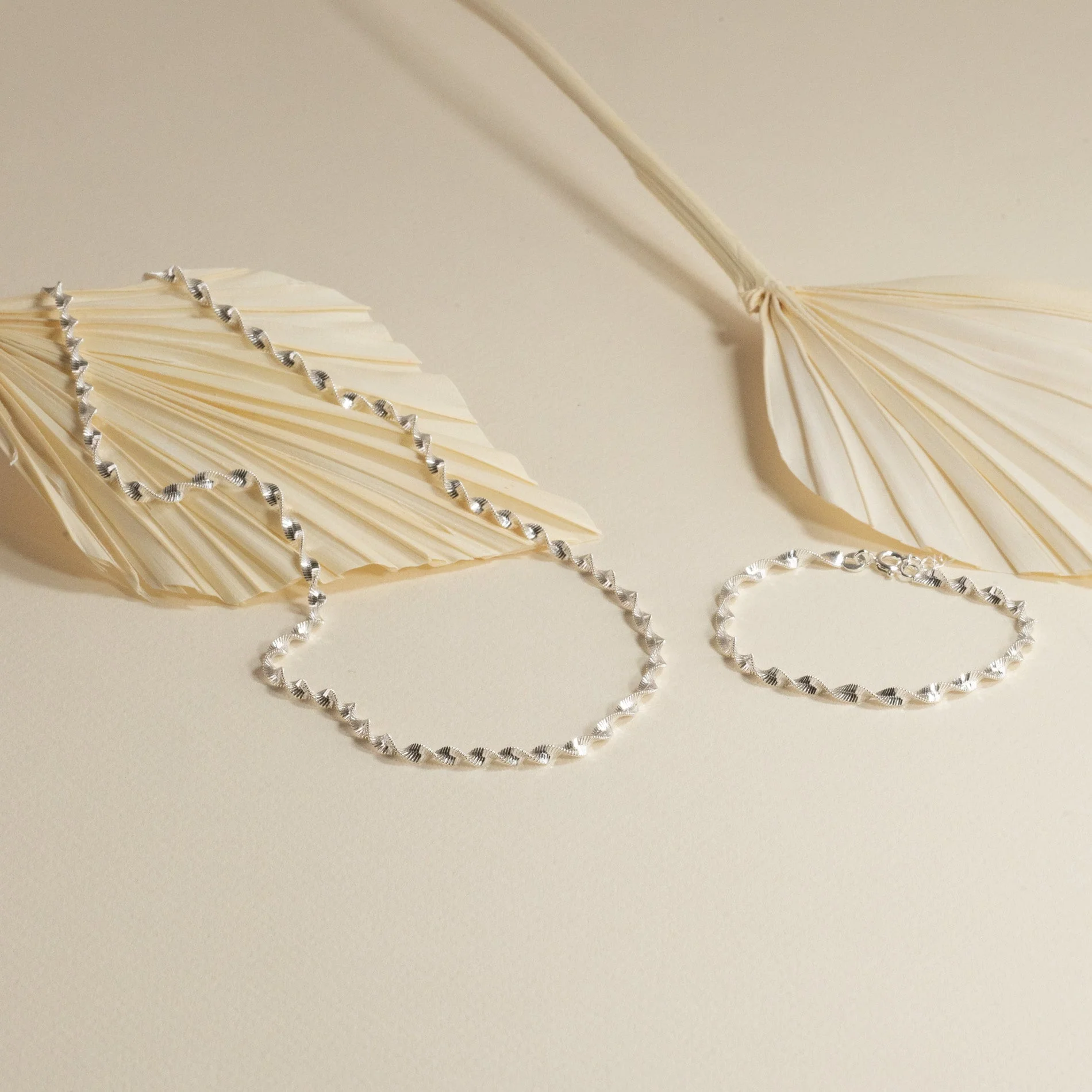 AMIE SILVER BRACELET - Image 7