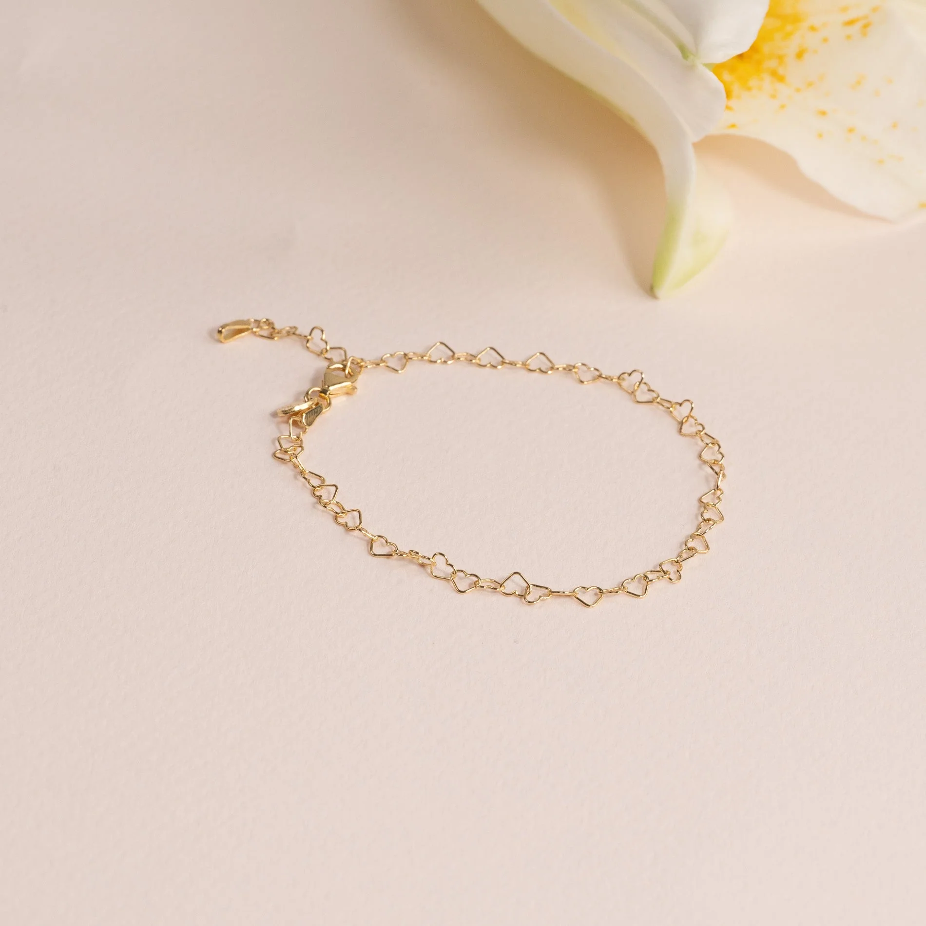 AMIRA GOLDEN BRACELET - Image 4
