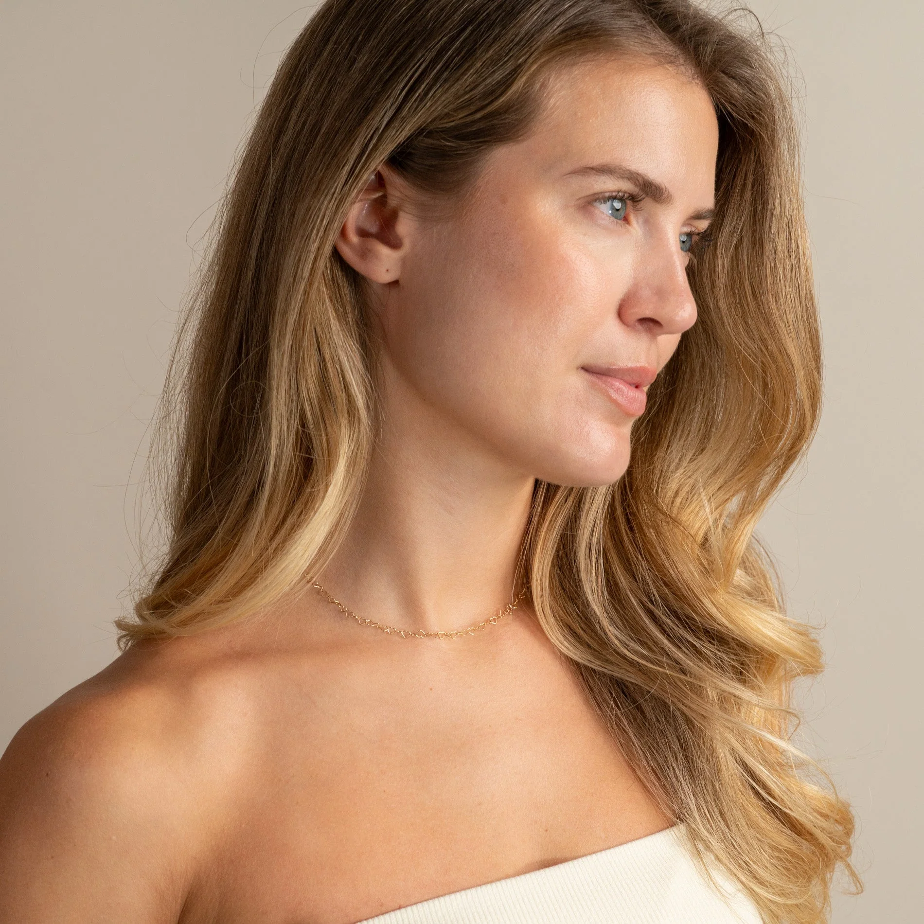 AMIRA GOLDEN CHAIN - Image 4