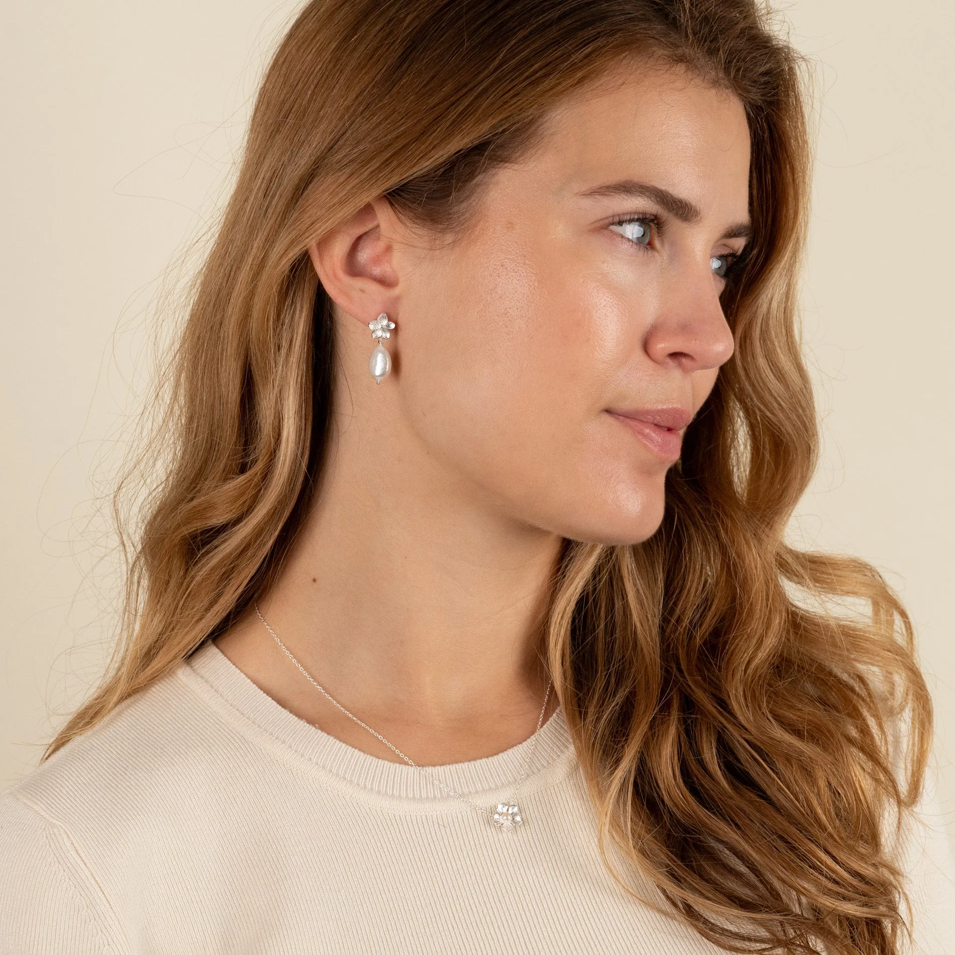 ANE PEARL SILVER EARRING - Image 8