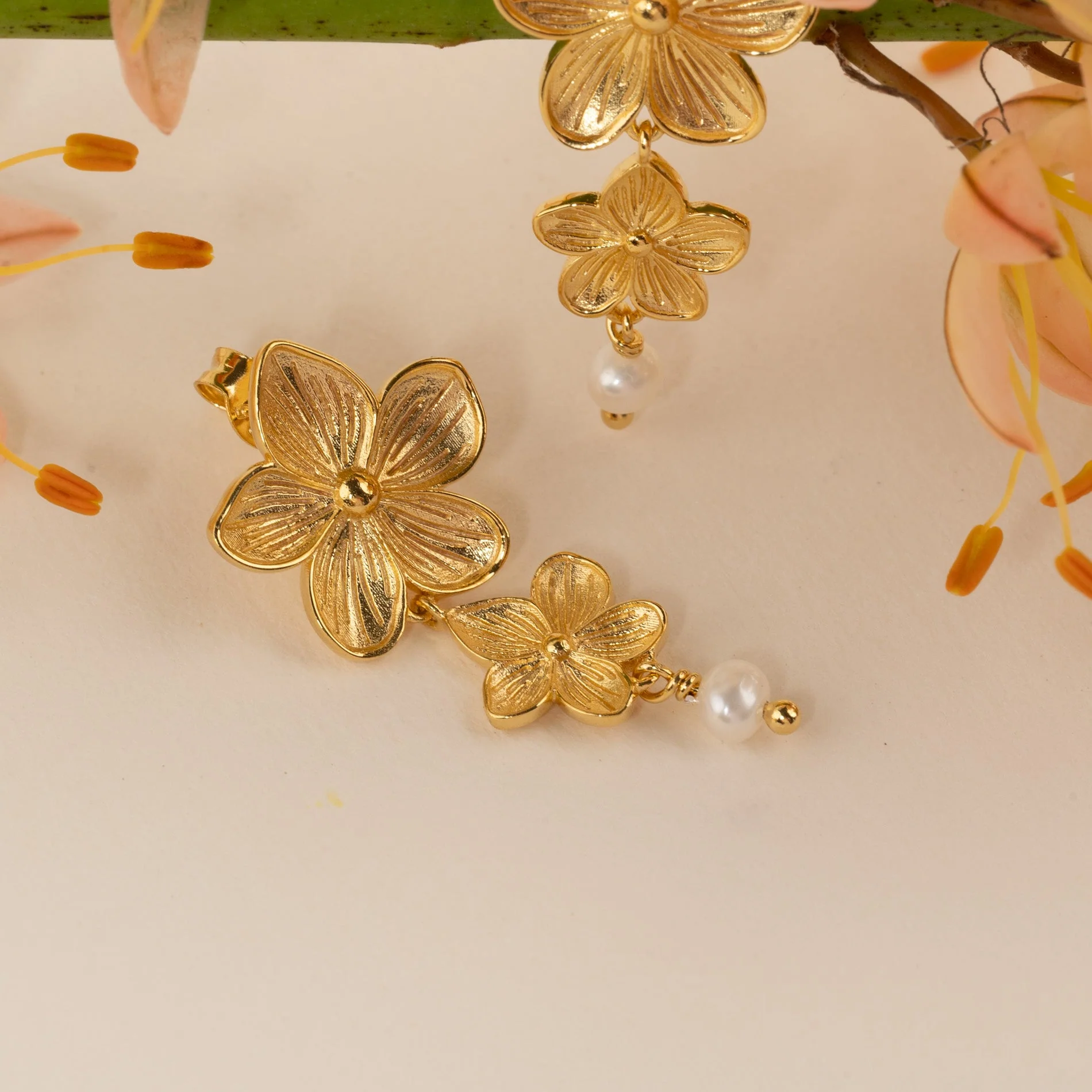ANEMONE PEARL GOLDEN EARRING - Image 8