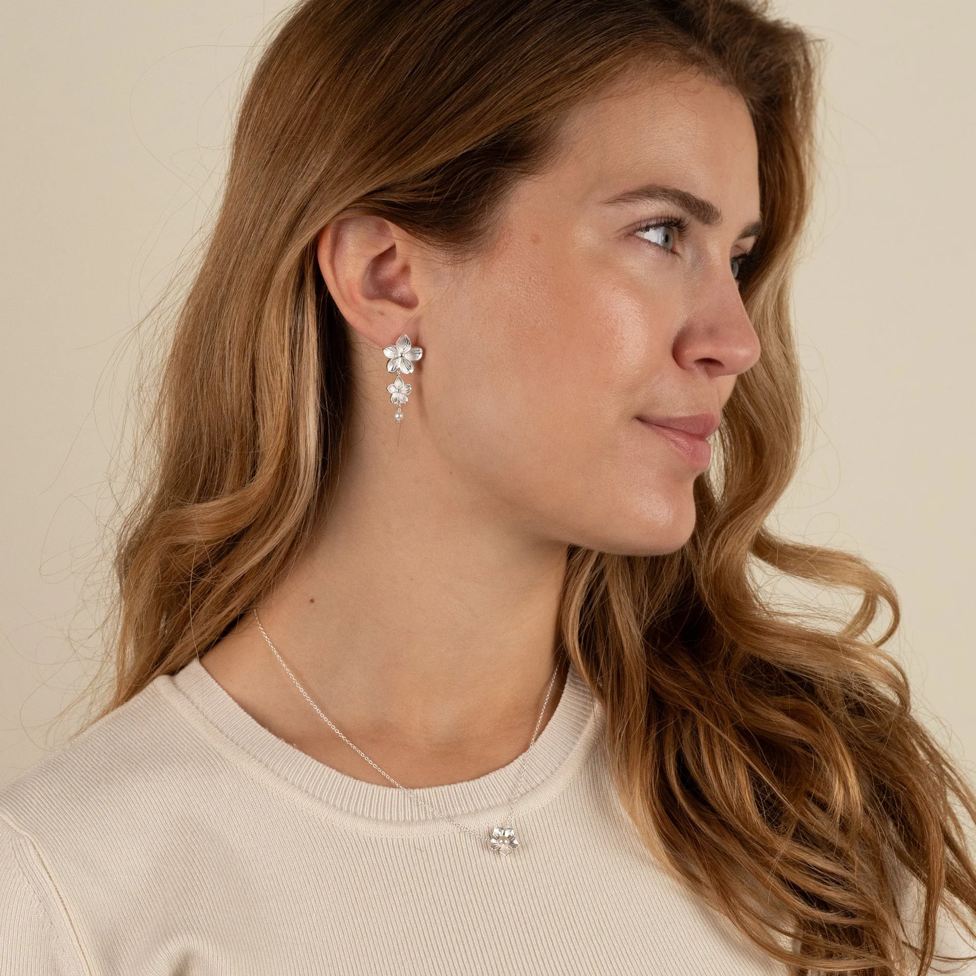 ANEMONE PEARL SILVER EARRING - Image 8