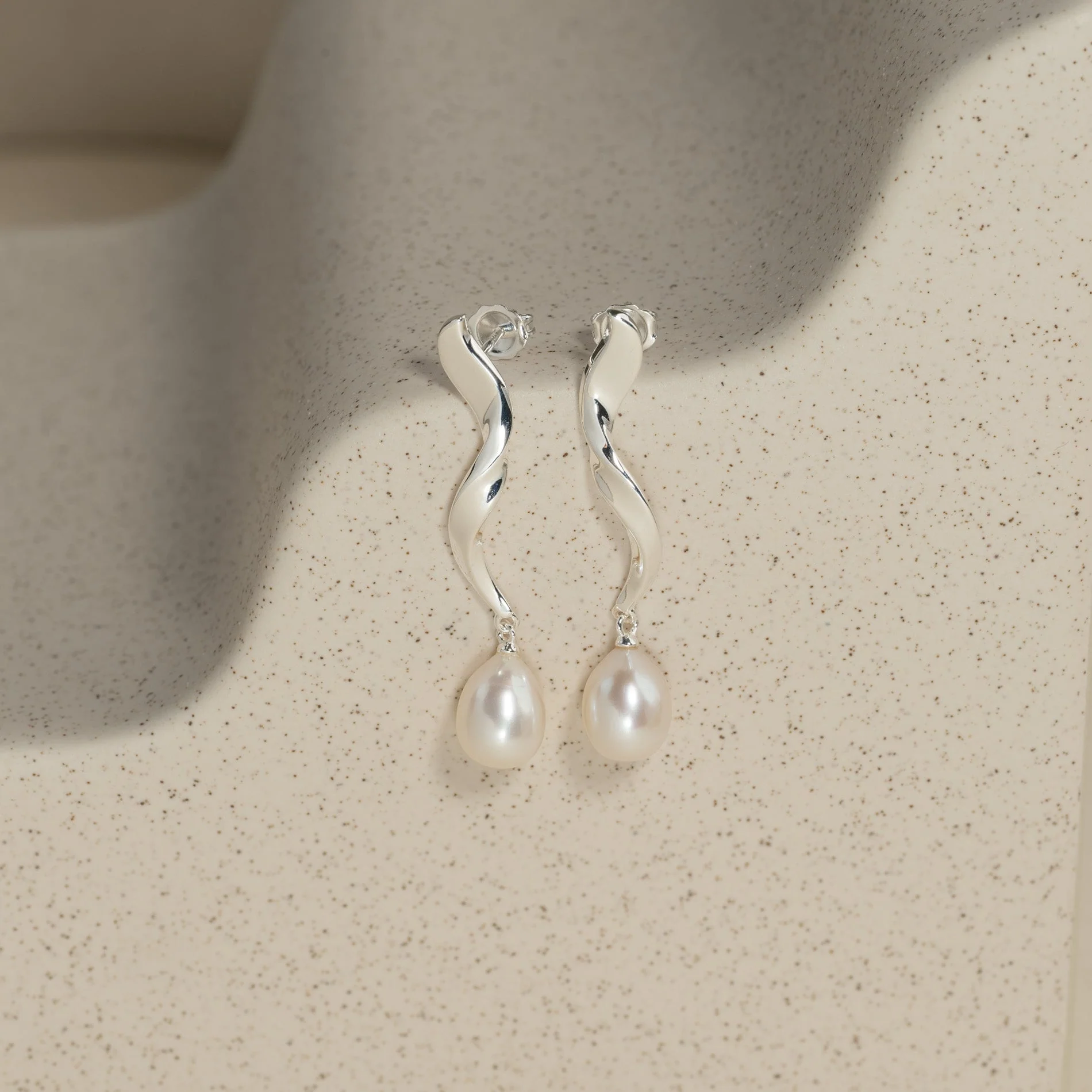ANJA PEARL SILVER EARRING - Image 6