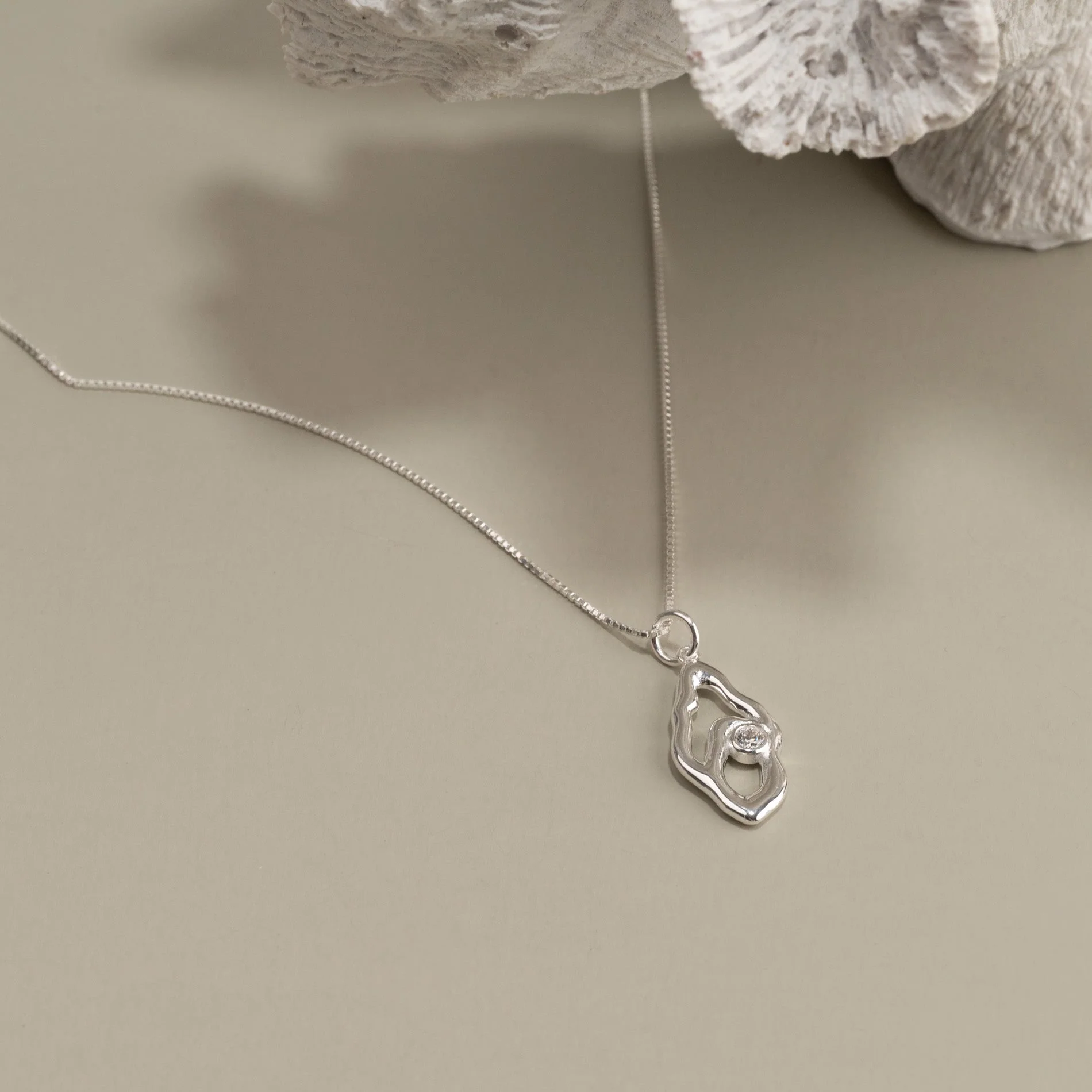 ASTRA CRYSTAL SILVER PENDANT - Image 4
