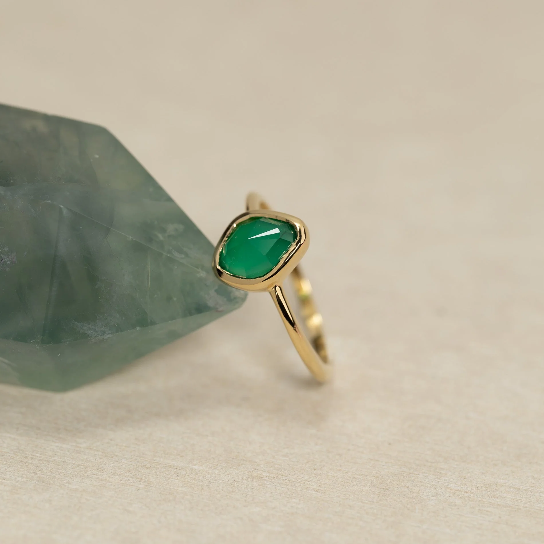 ATHENA GREEN AGATE GOLDEN RING
