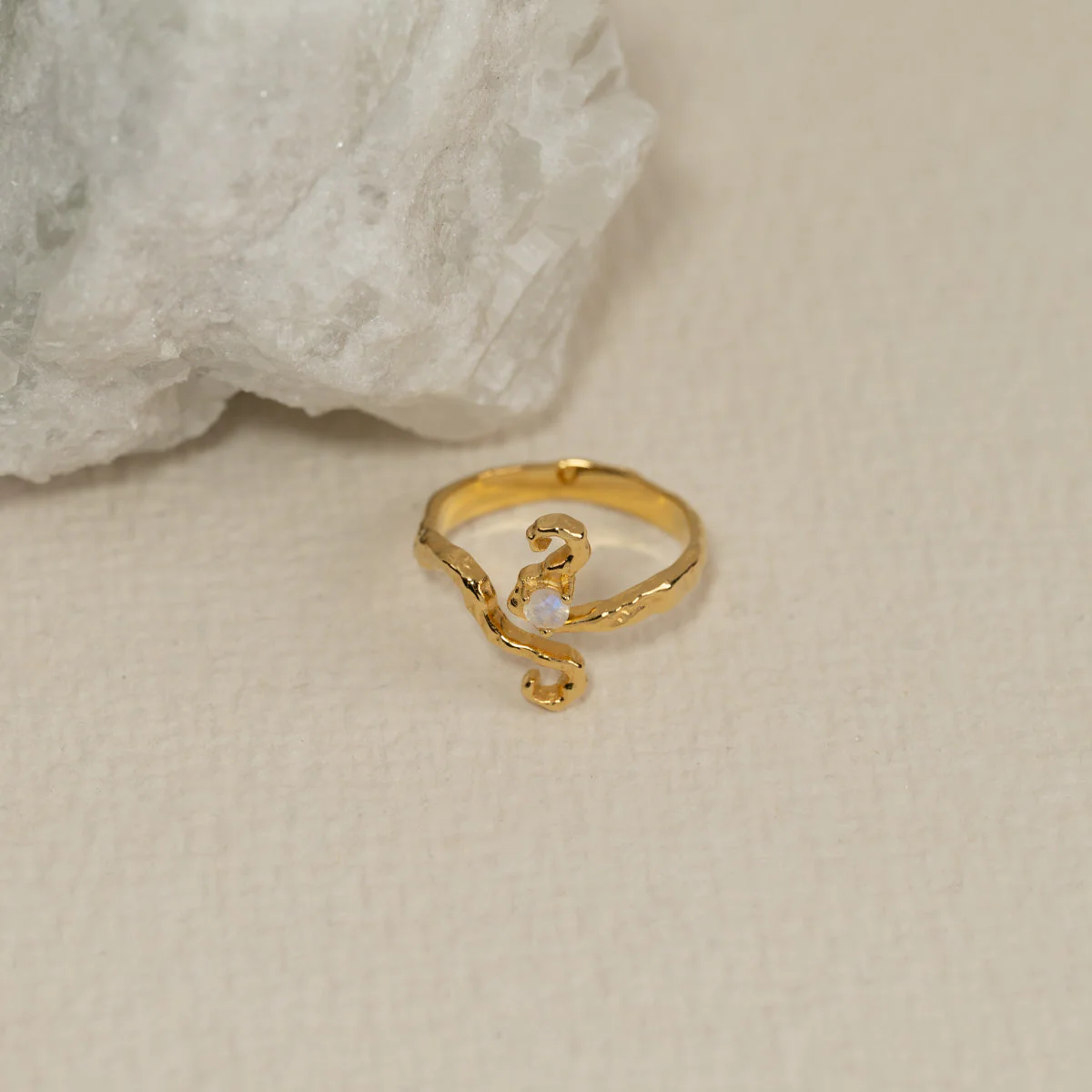 AURELIA MOONSTONE GOLDEN RING - Image 5
