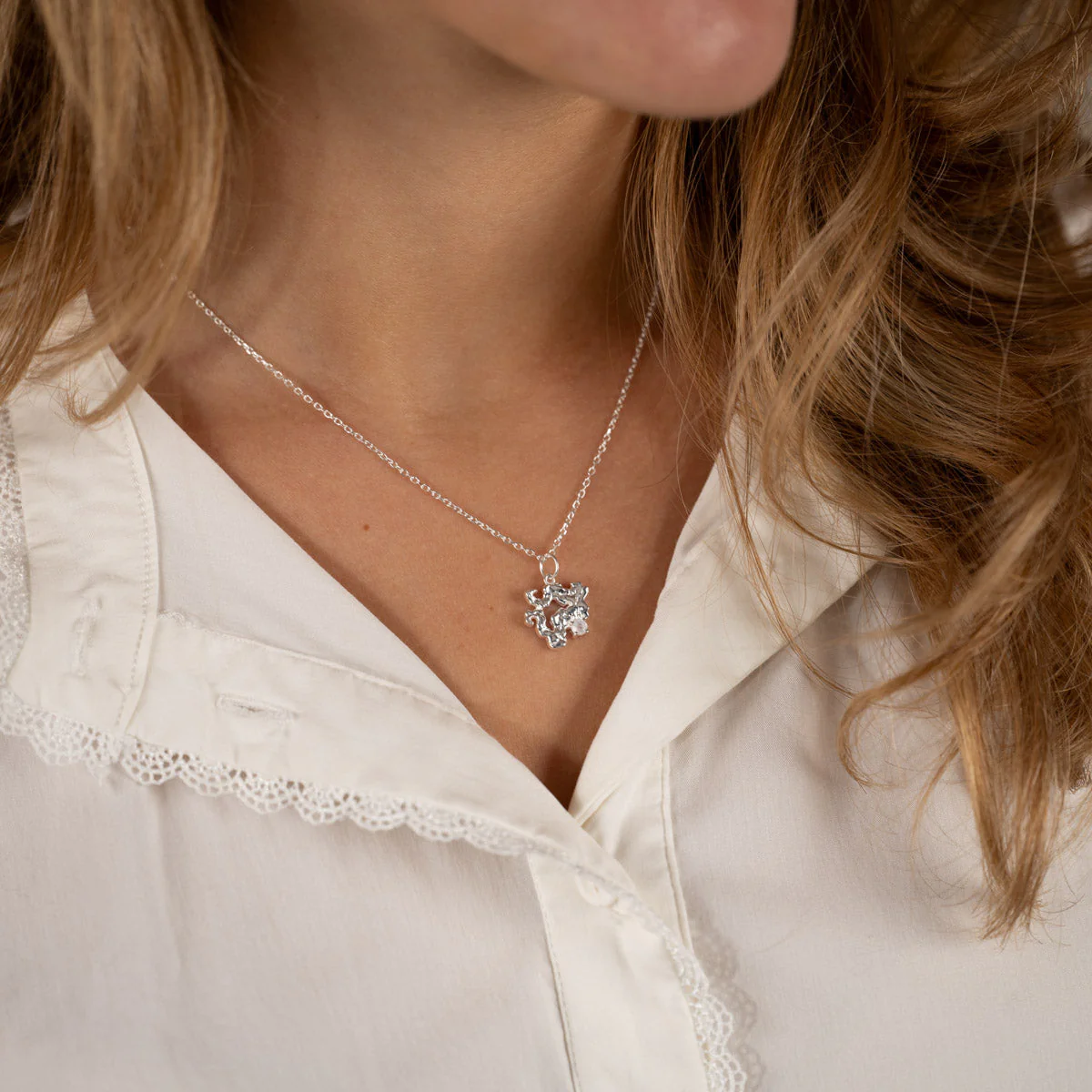 AURELIA MOONSTONE SILVER PENDANT - Image 5