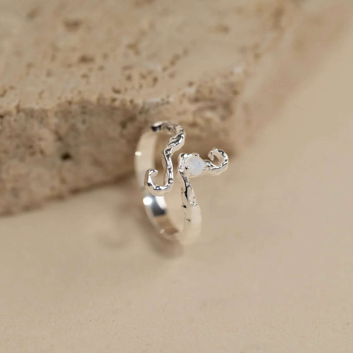 AURELIA MOONSTONE SILVER RING - Image 5
