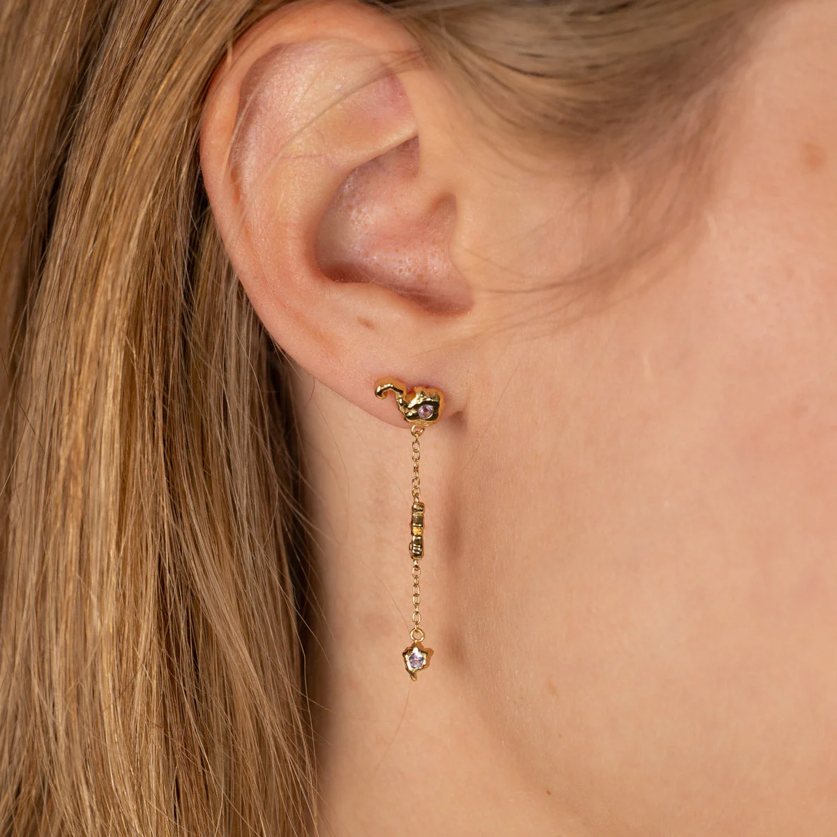AURELIA PURPLE AMETHYST GOLDEN EARRING - Image 2