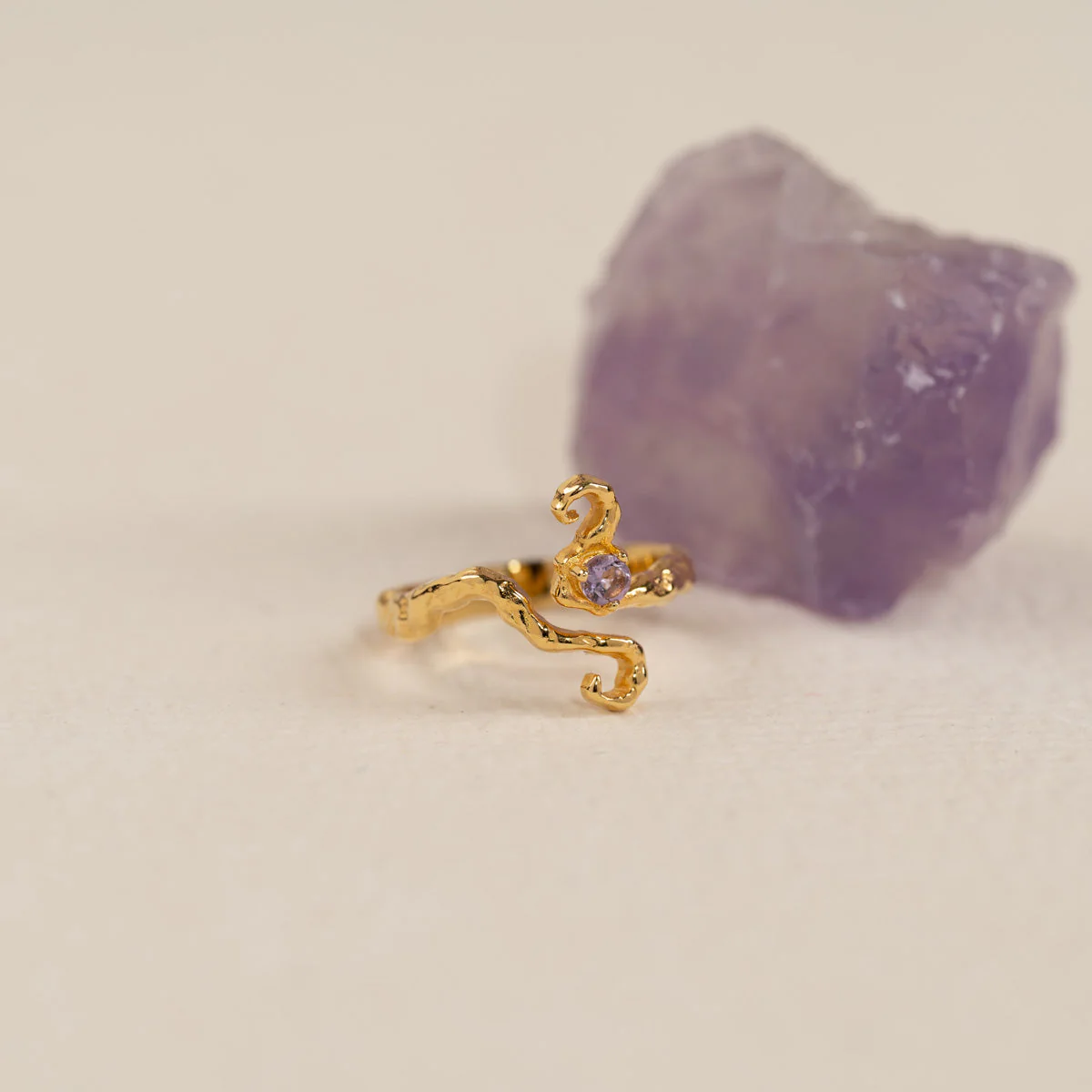 AURELIA PURPLE AMETHYST GOLDEN RING - Image 7