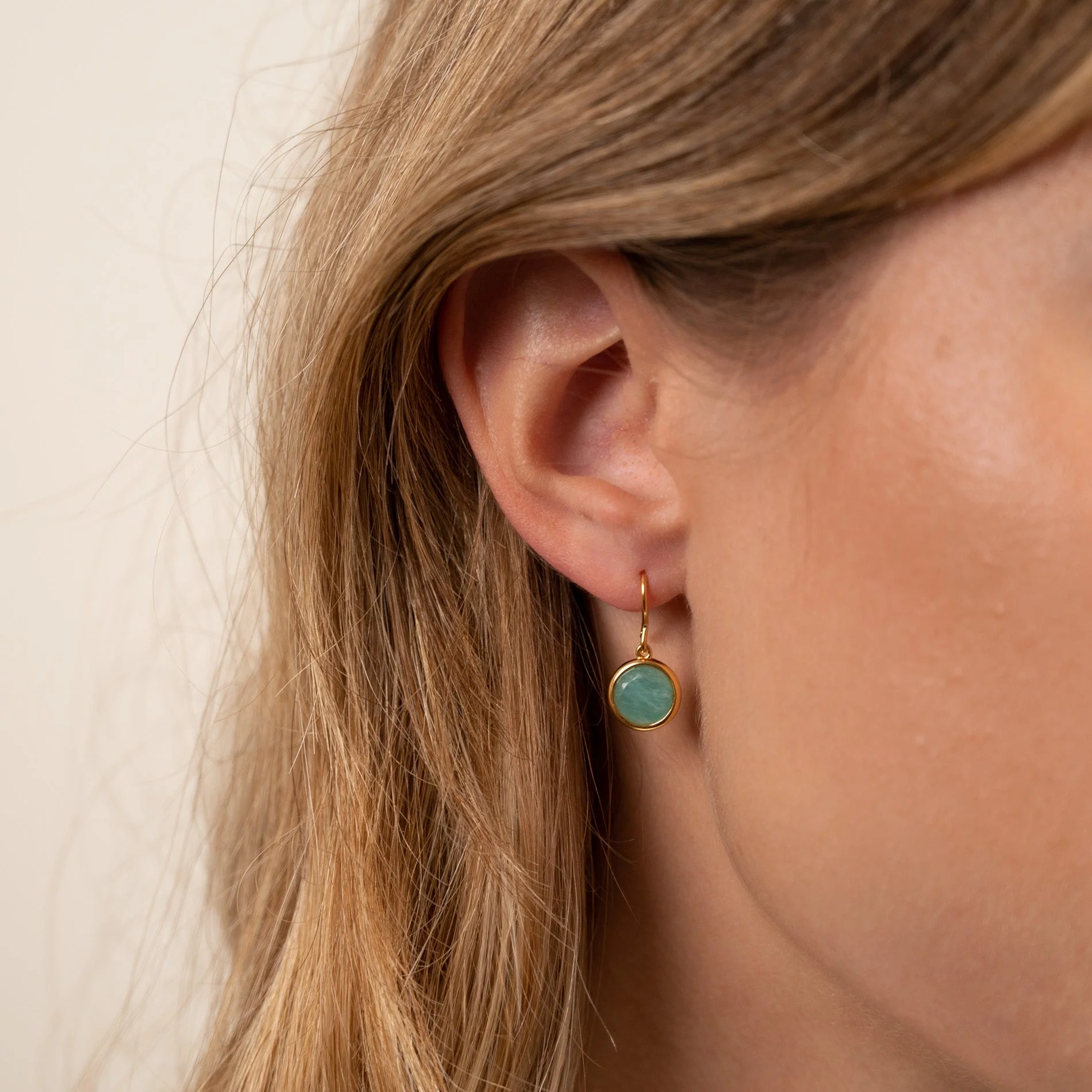 AVA AMAZONITE GOLDEN HOOK EARRING - Image 4