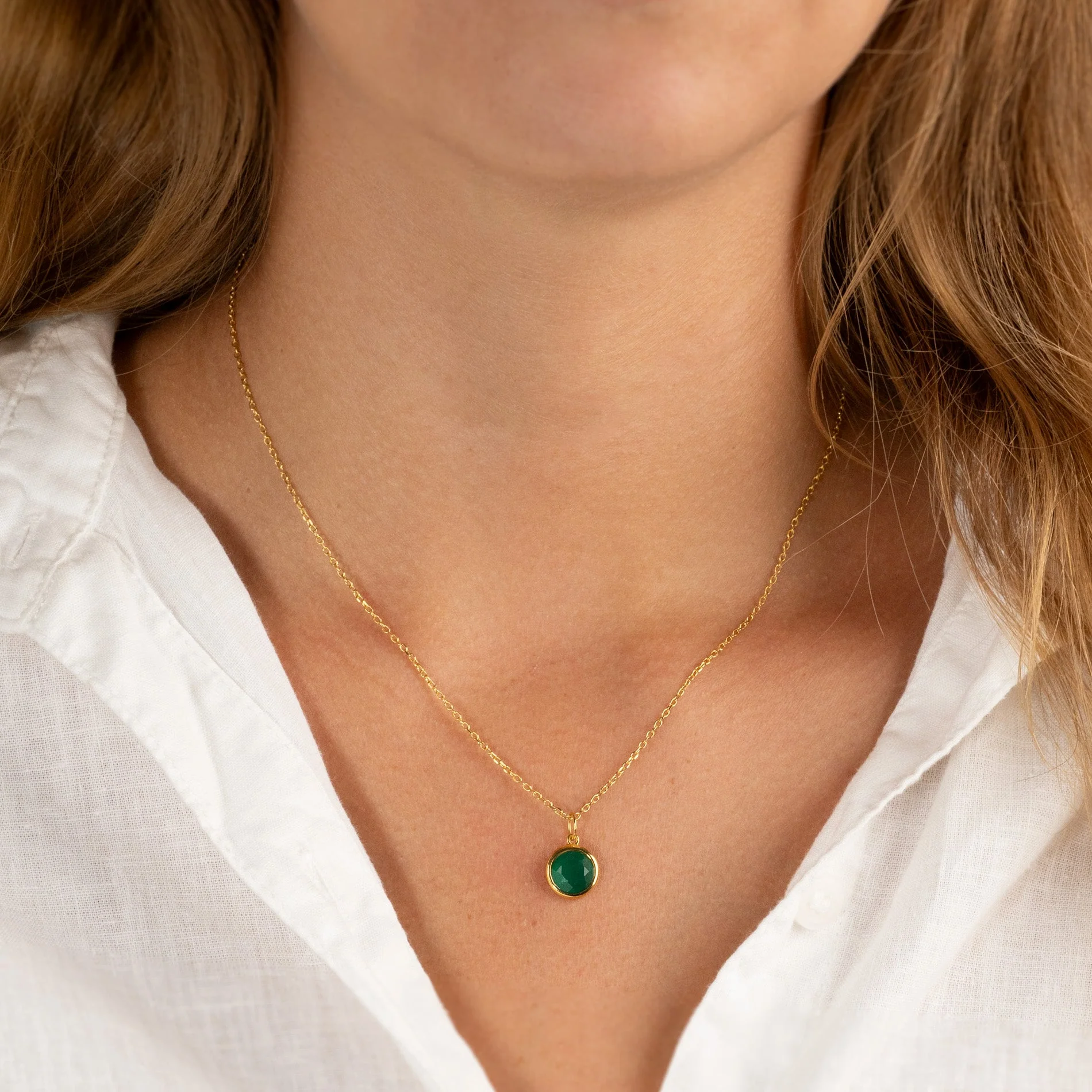 AVA GREEN AGATE GOLDEN PENDANT - Image 4