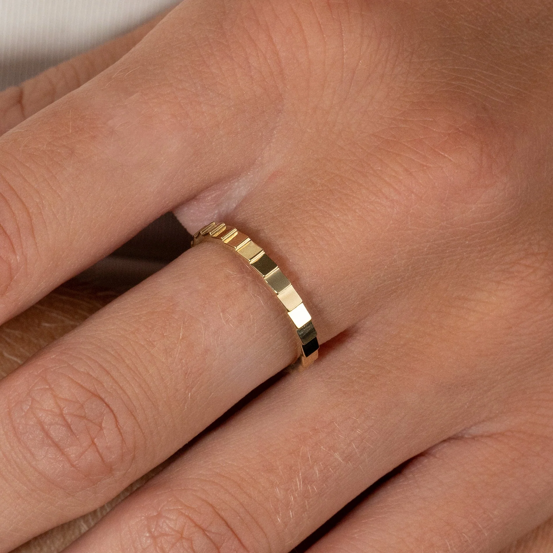 AXELLE SOLID GOLD RING - Image 2