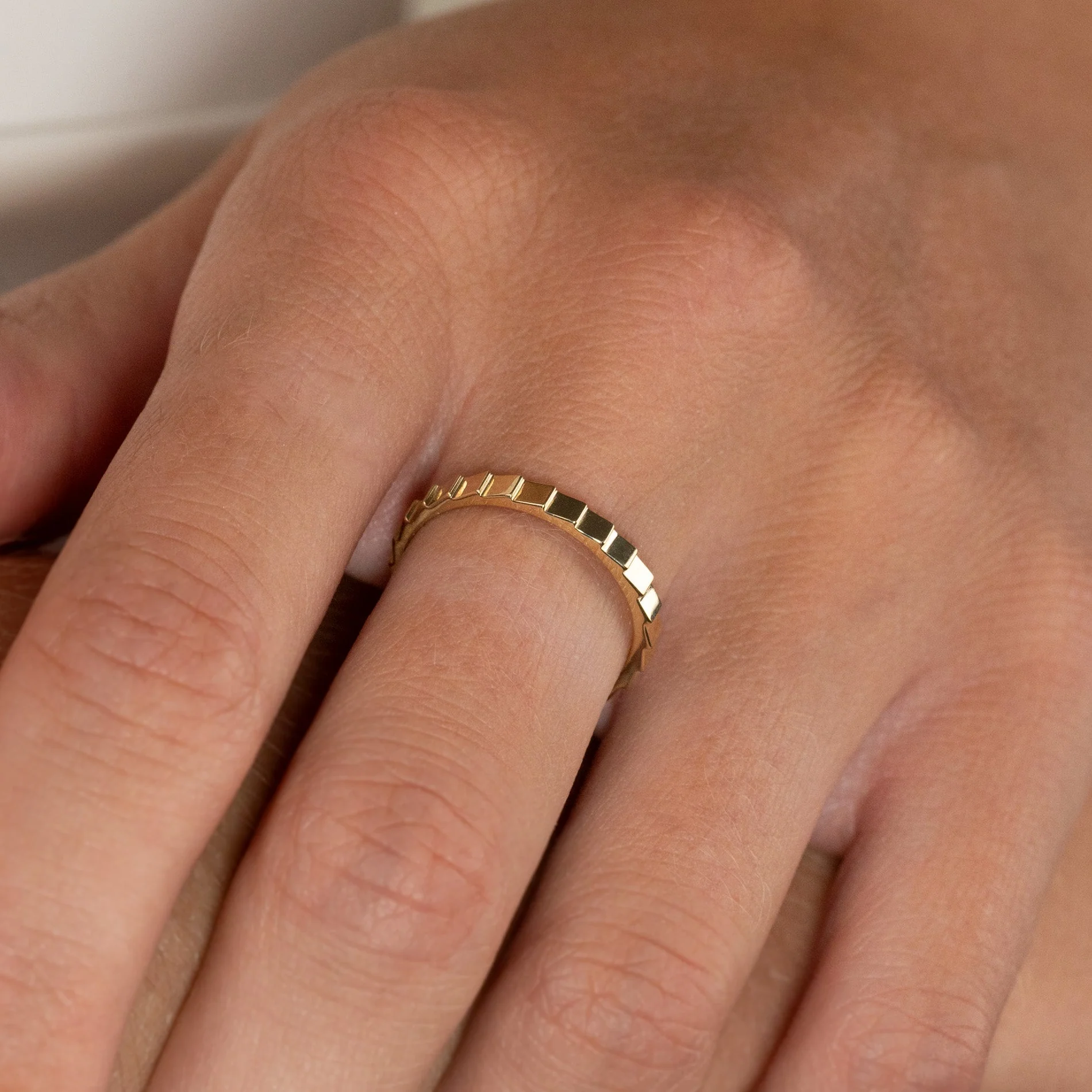AXELLE SOLID GOLD RING - Image 4