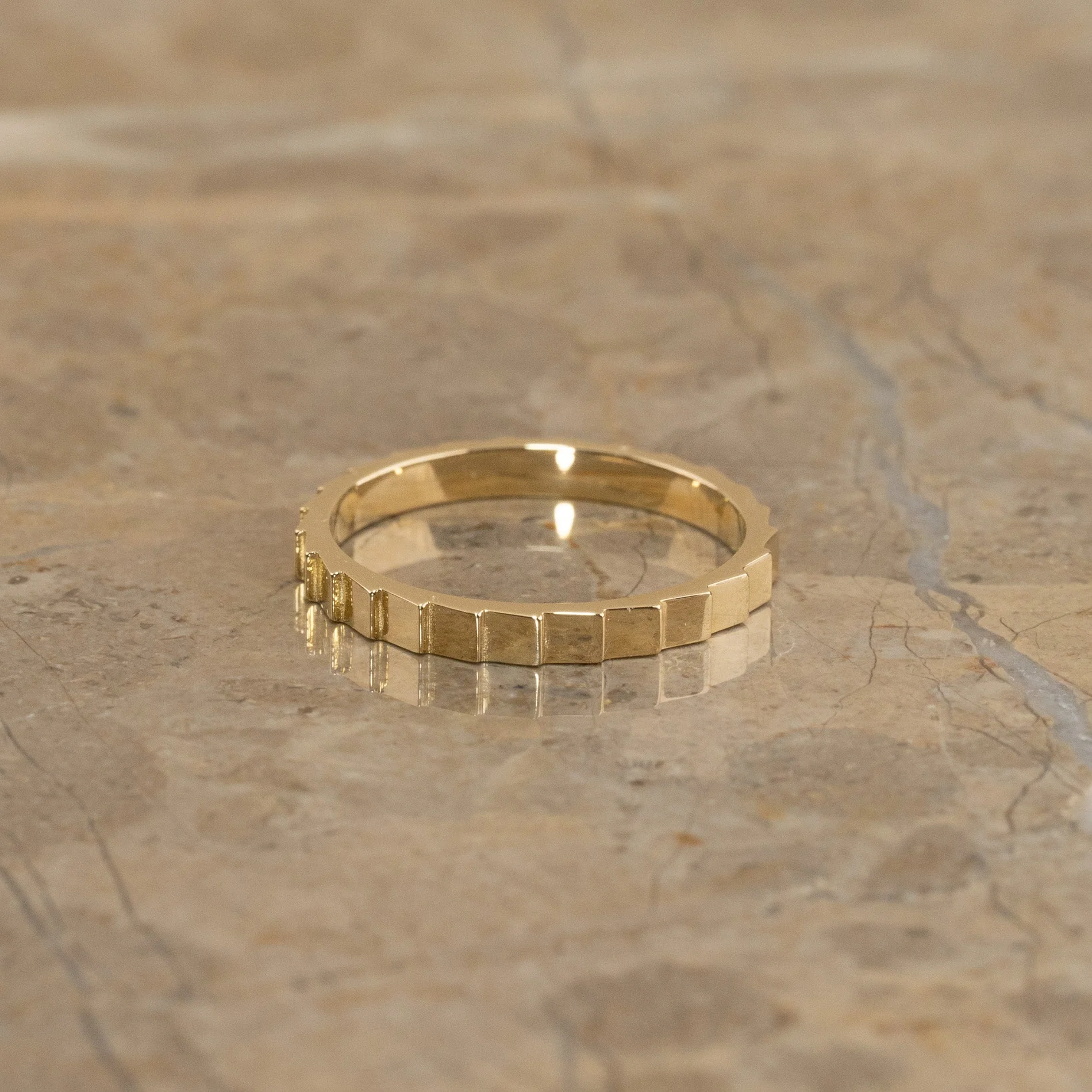 AXELLE SOLID GOLD RING - Image 7