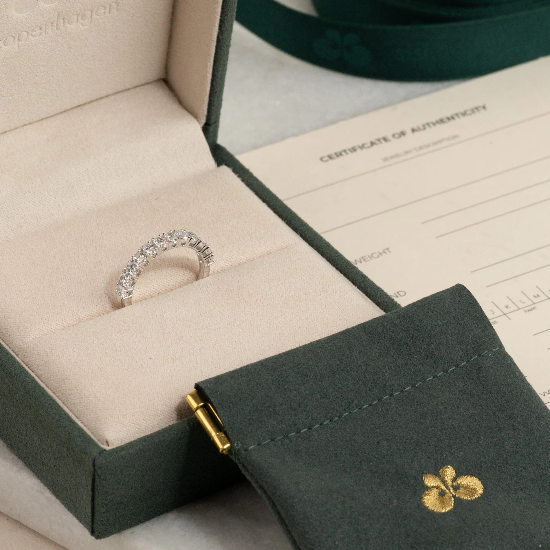 BASKET-SET OVAL-CUT ALLIANCE DIAMOND RING - Image 11