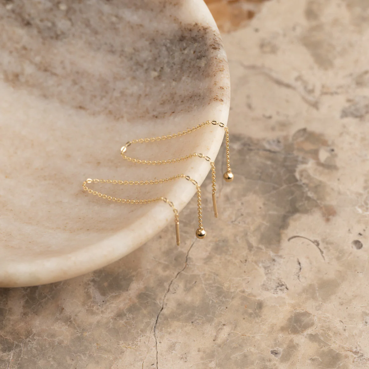 BEATRICE SOLID GOLD DROP EARRING - Image 2