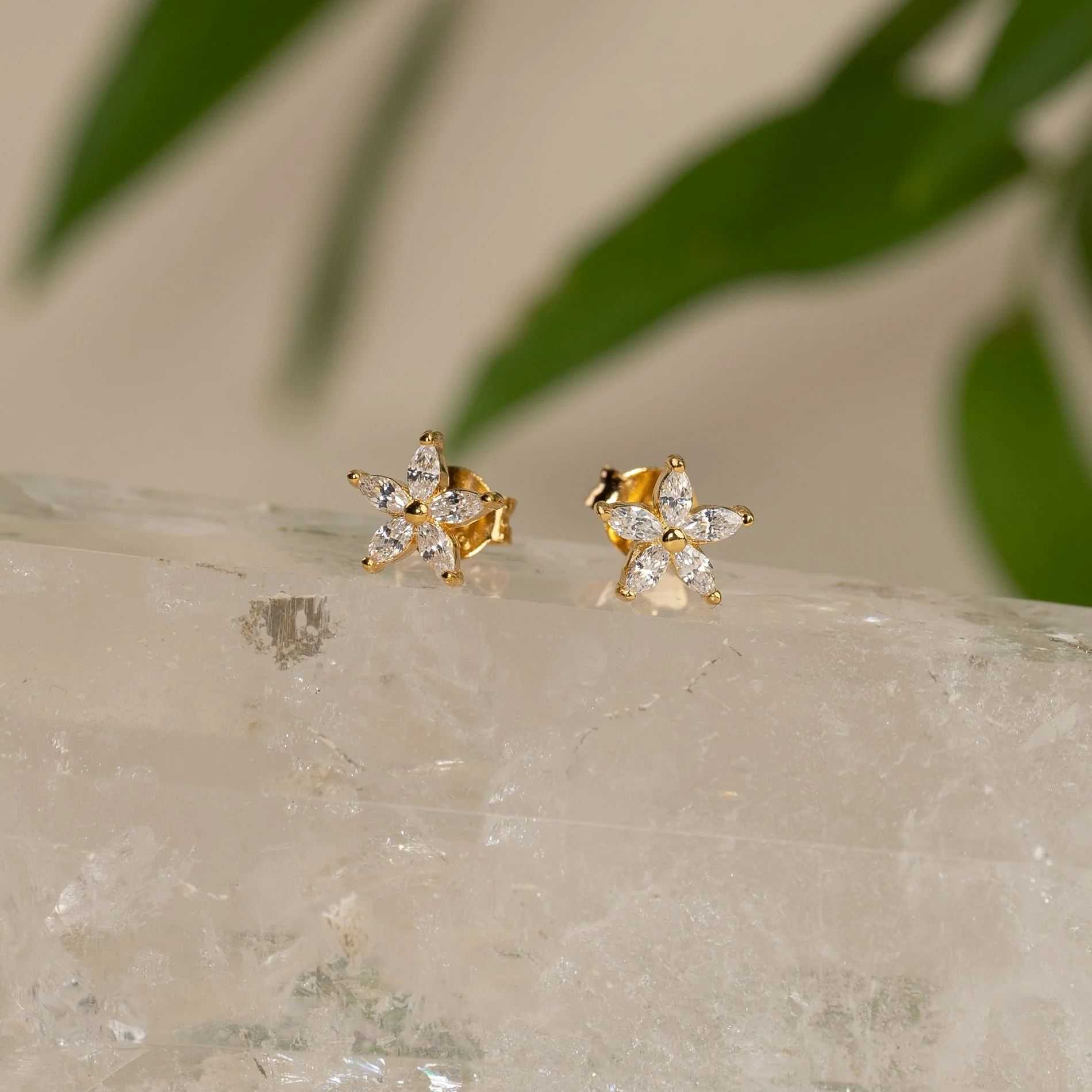 BELLIS CRYSTAL GOLDEN EARRING - Image 4