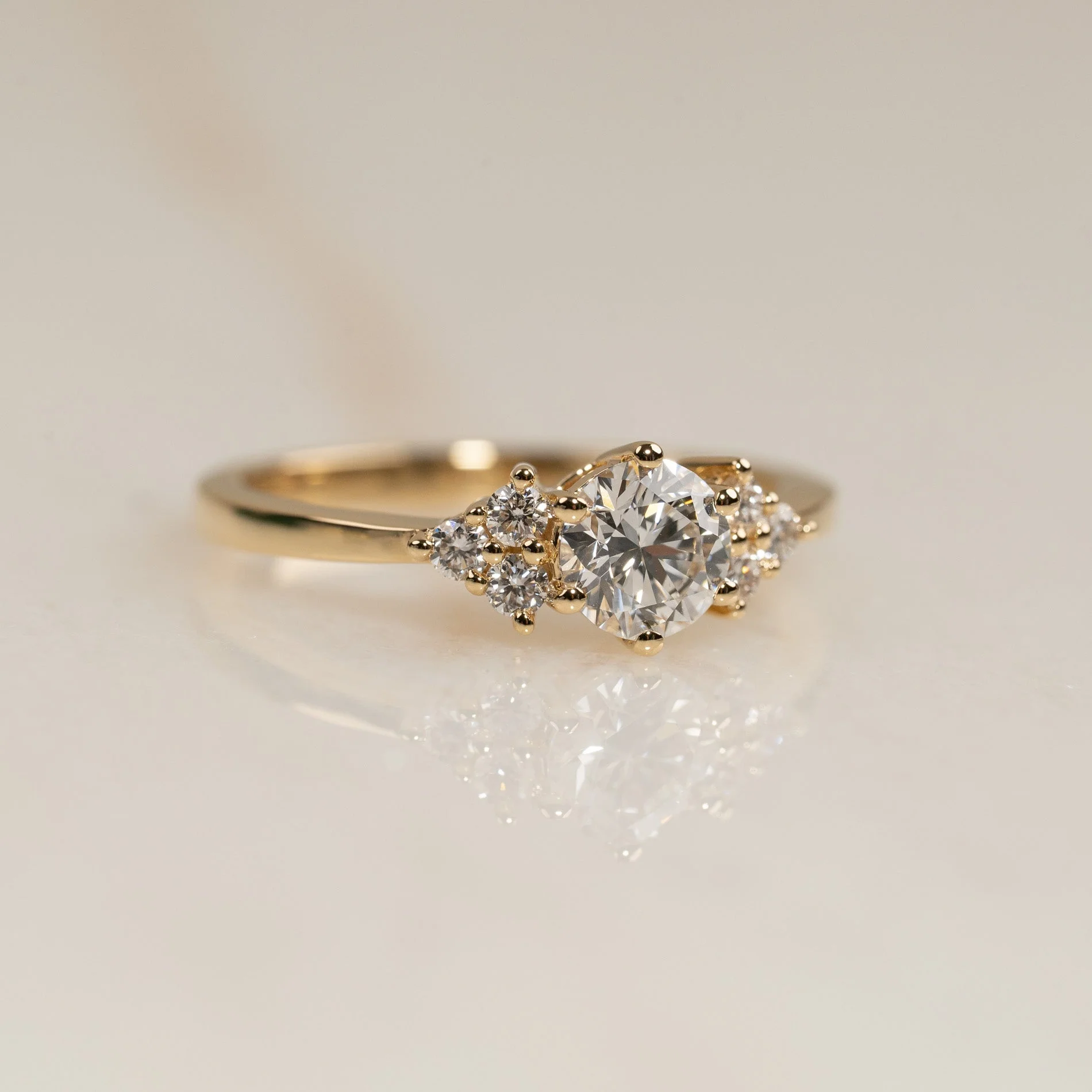 6-PRONG CLUSTER DIAMOND RING - 0.9ct - Image 4