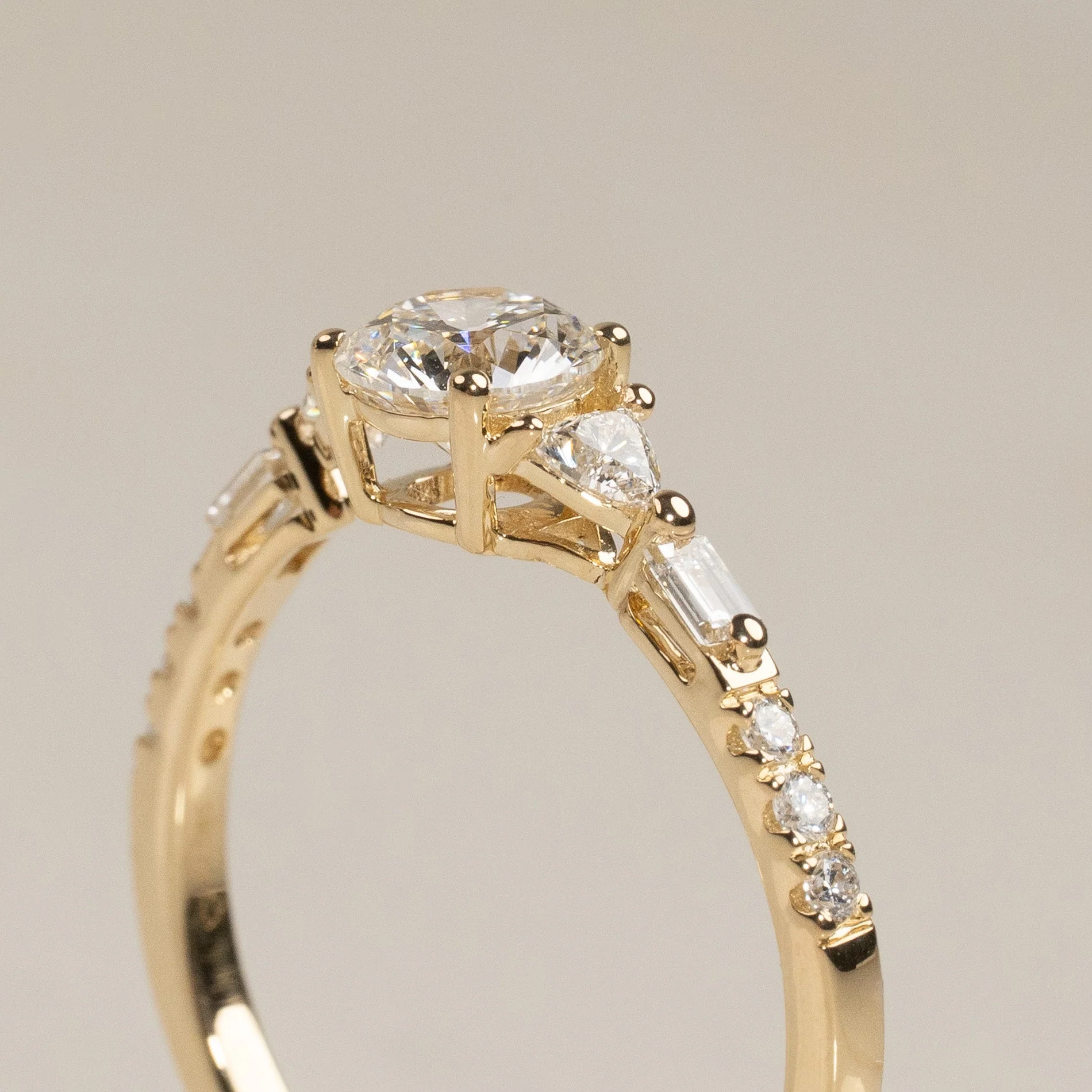 AY BESPOKE DIAMOND RING - 1.1ct