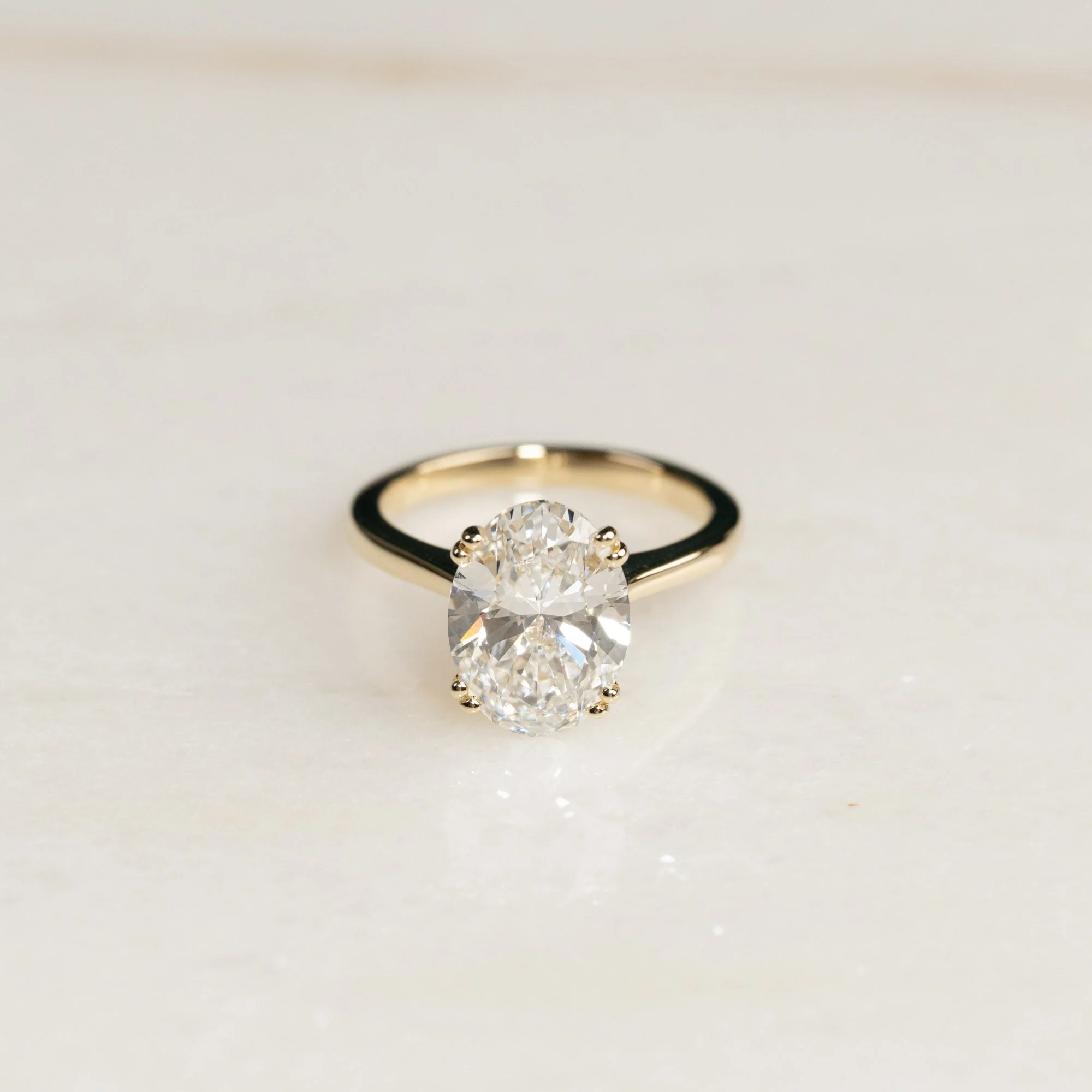 DOUBLE-CLAWED TULIP-SET OVAL-CUT DIAMOND RING - 3.0ct - Image 2