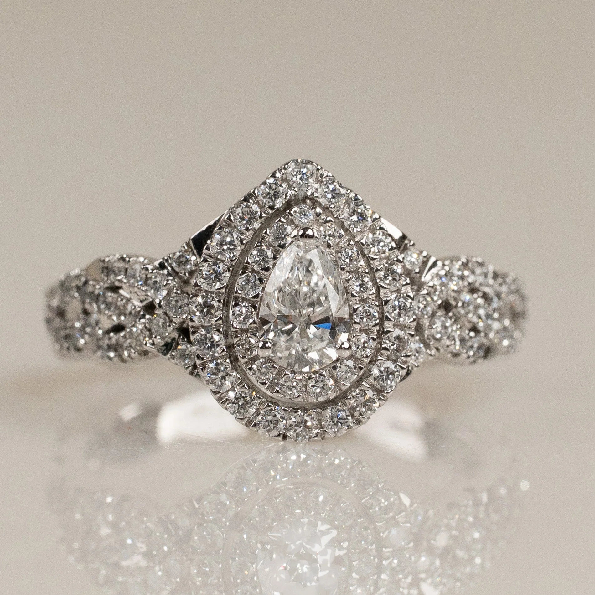 DOUBLE HALO PEAR BRAIDED DIAMOND RING - 0.75ct - Image 3