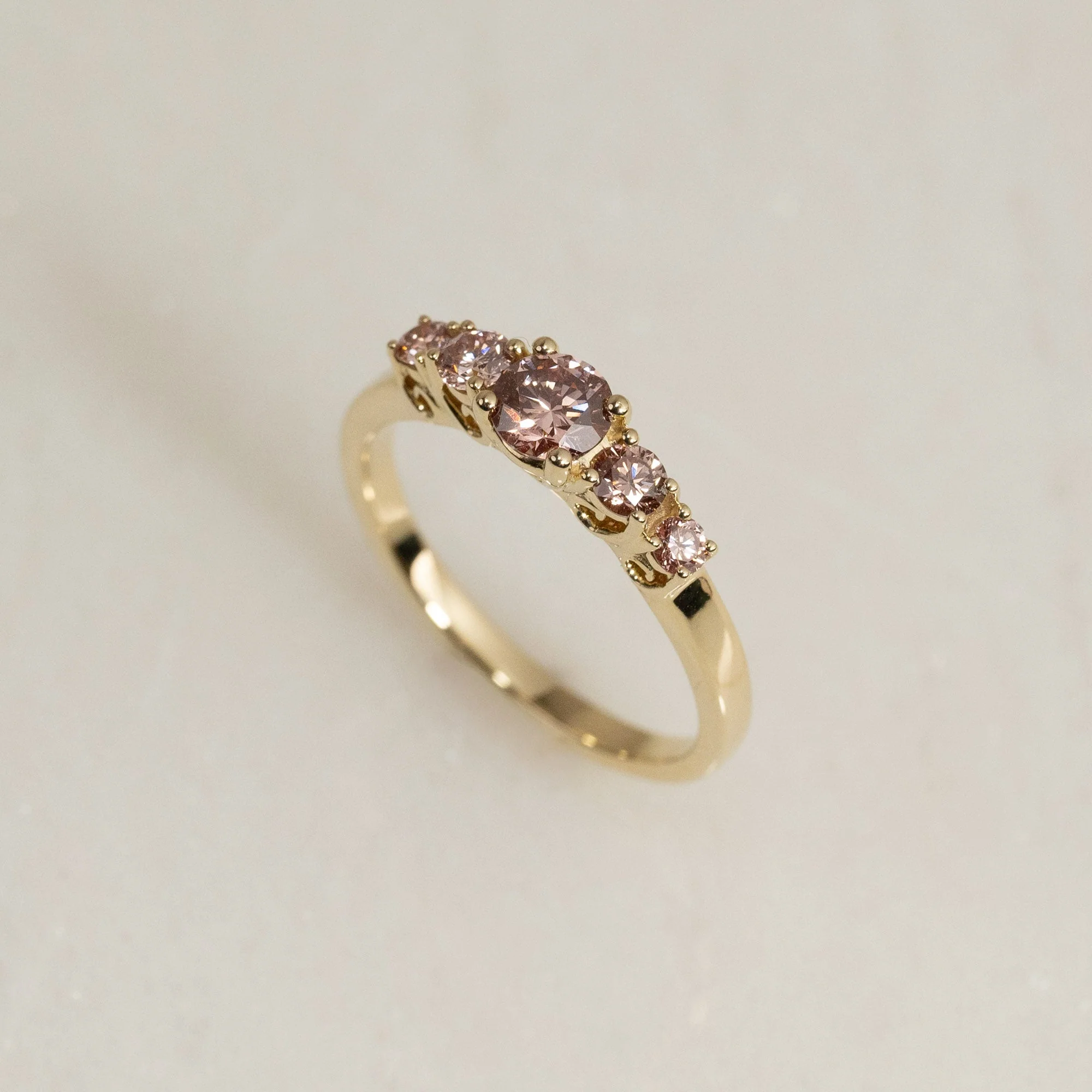 FIVE-STONE TRELLIS CHAMPAGNE DIAMOND RING - 0.7ct - Image 2