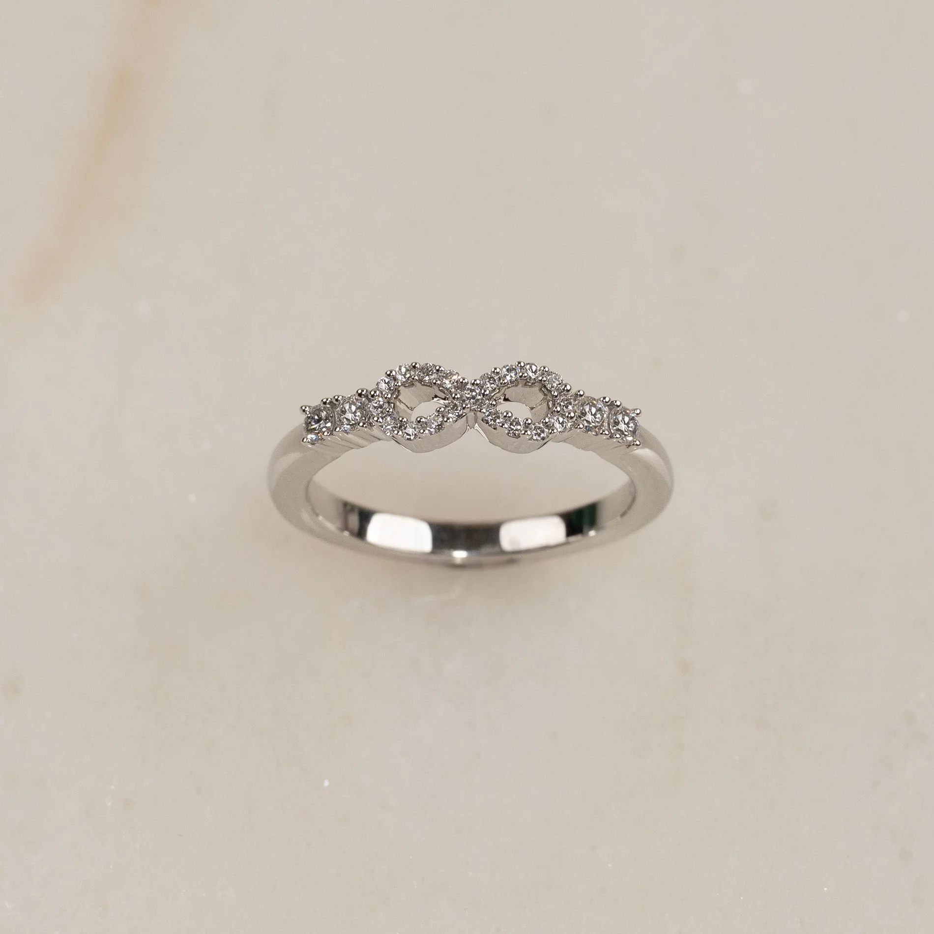 INFINITY DIAMOND RING - 0.39ct