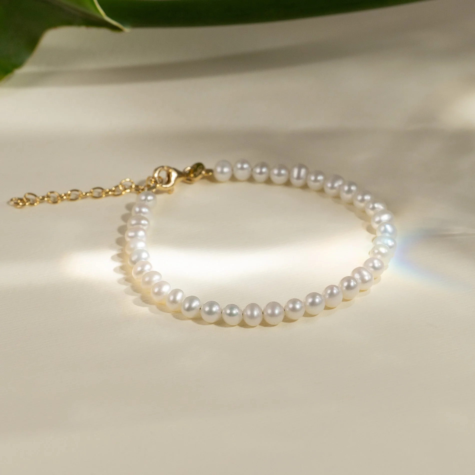 BLAKE PEARL GOLDEN BRACELET - Image 4